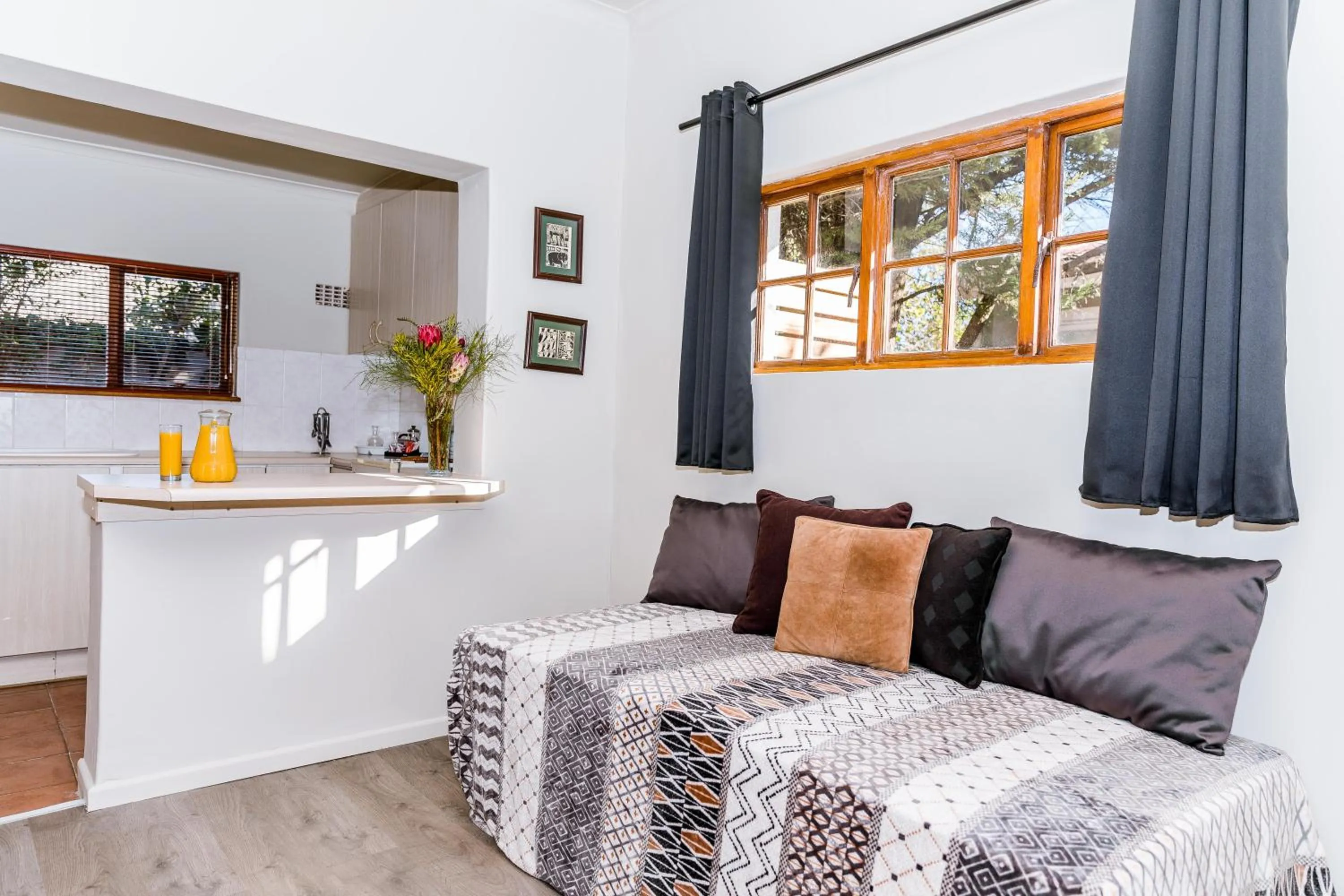 Le Petit Chateau Guest House