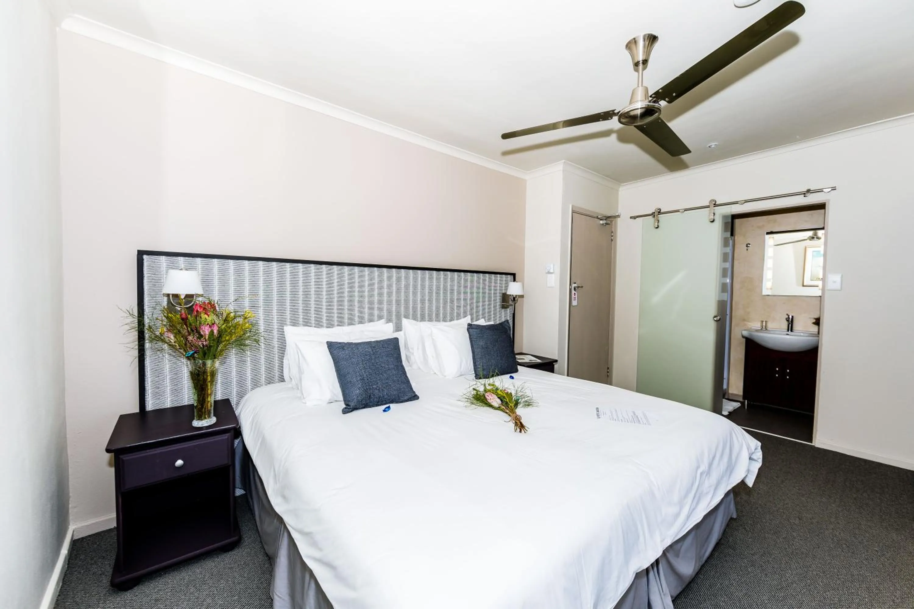 Bed in Le Petit Chateau Guest House