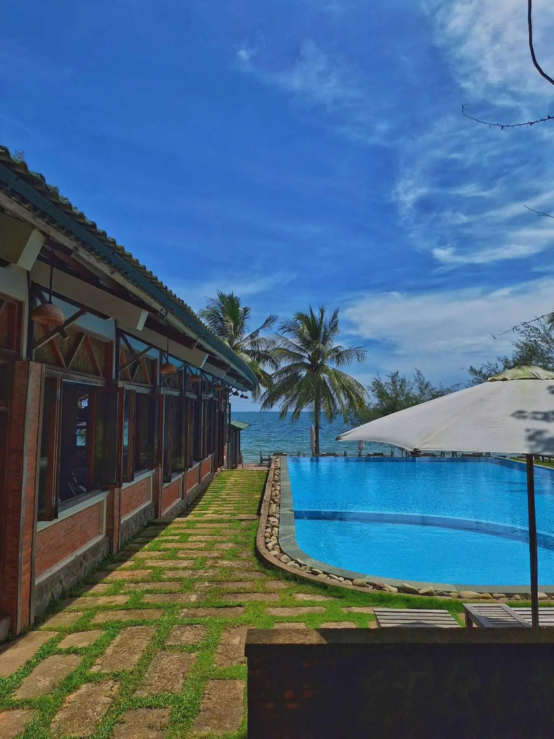 Swimming pool in Ancarine Beach Resort
