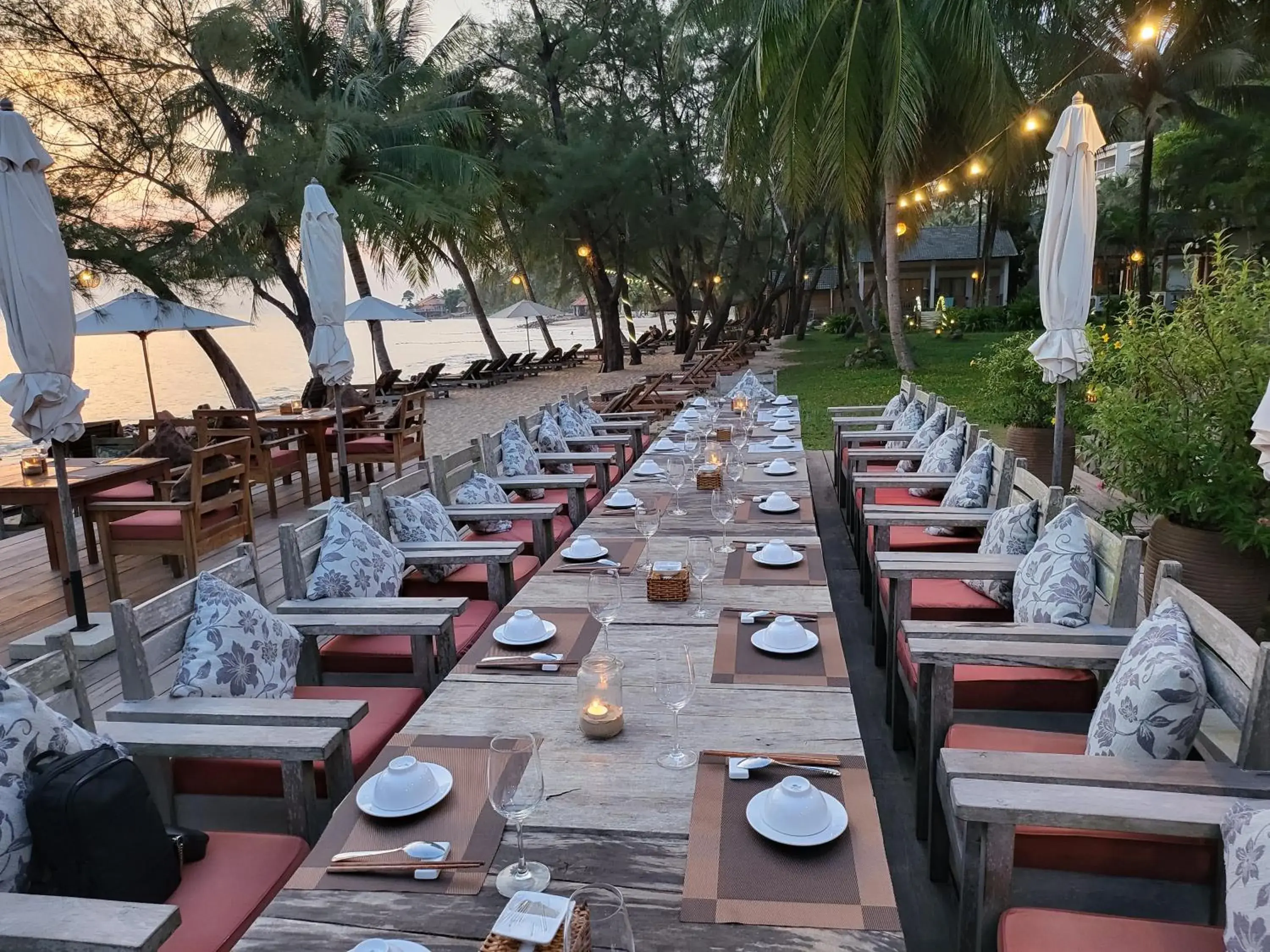 Restaurant/places to eat in Ancarine Beach Resort Restaurant/places to eat in Ancarine Beach Resort