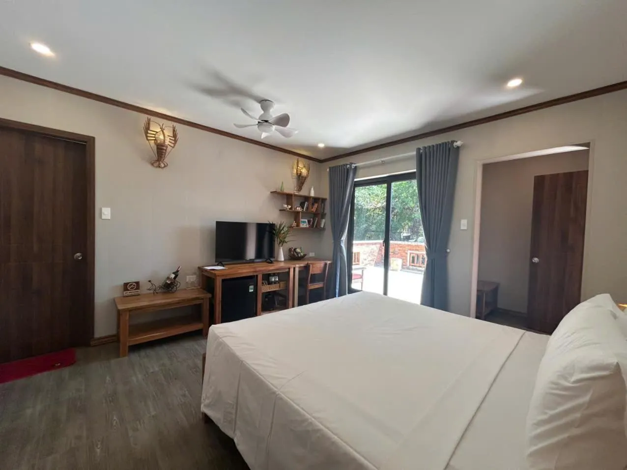 Bed in Ancarine Beach Resort