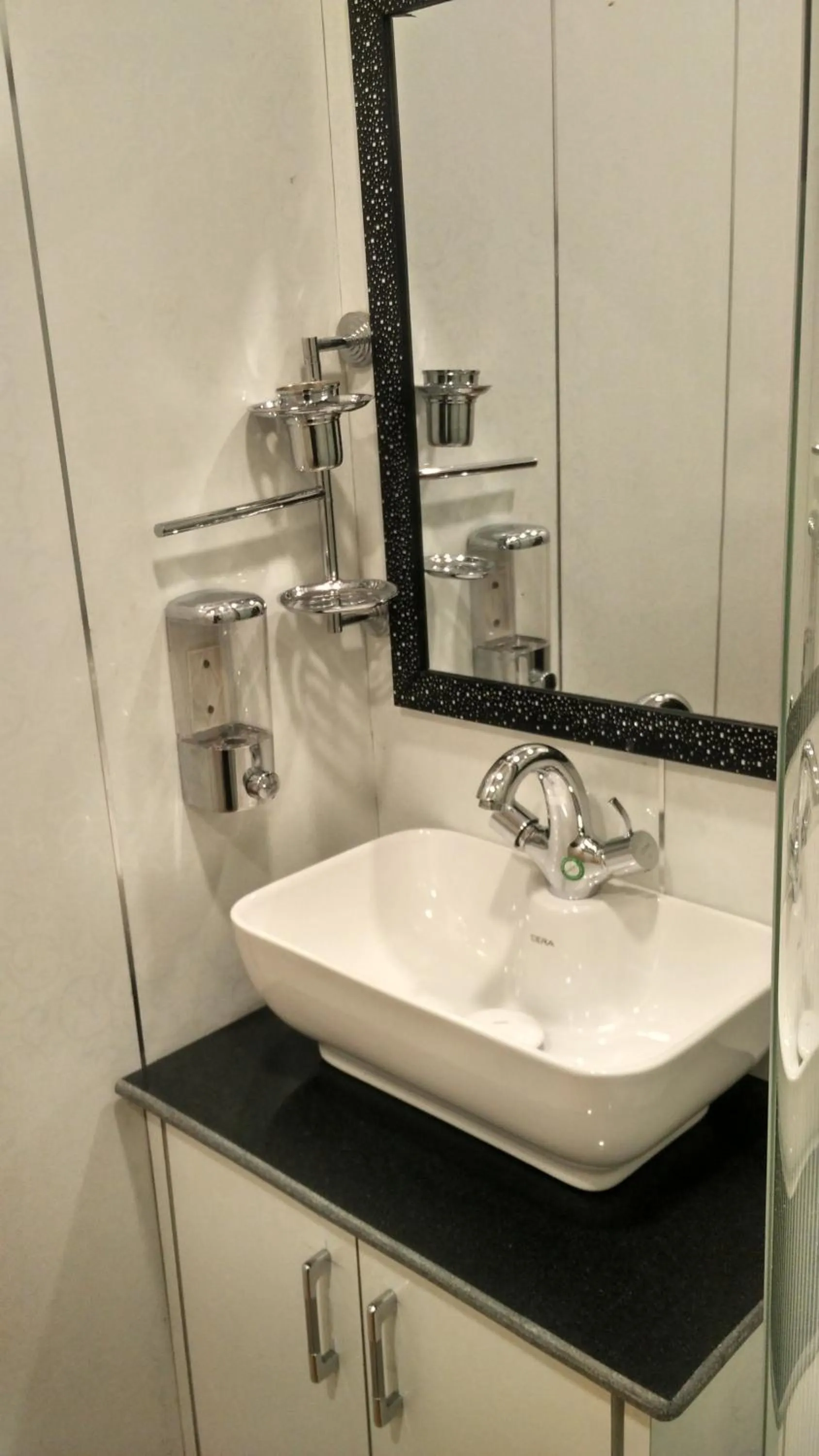 Bathroom in Golden Crest DALLAKE