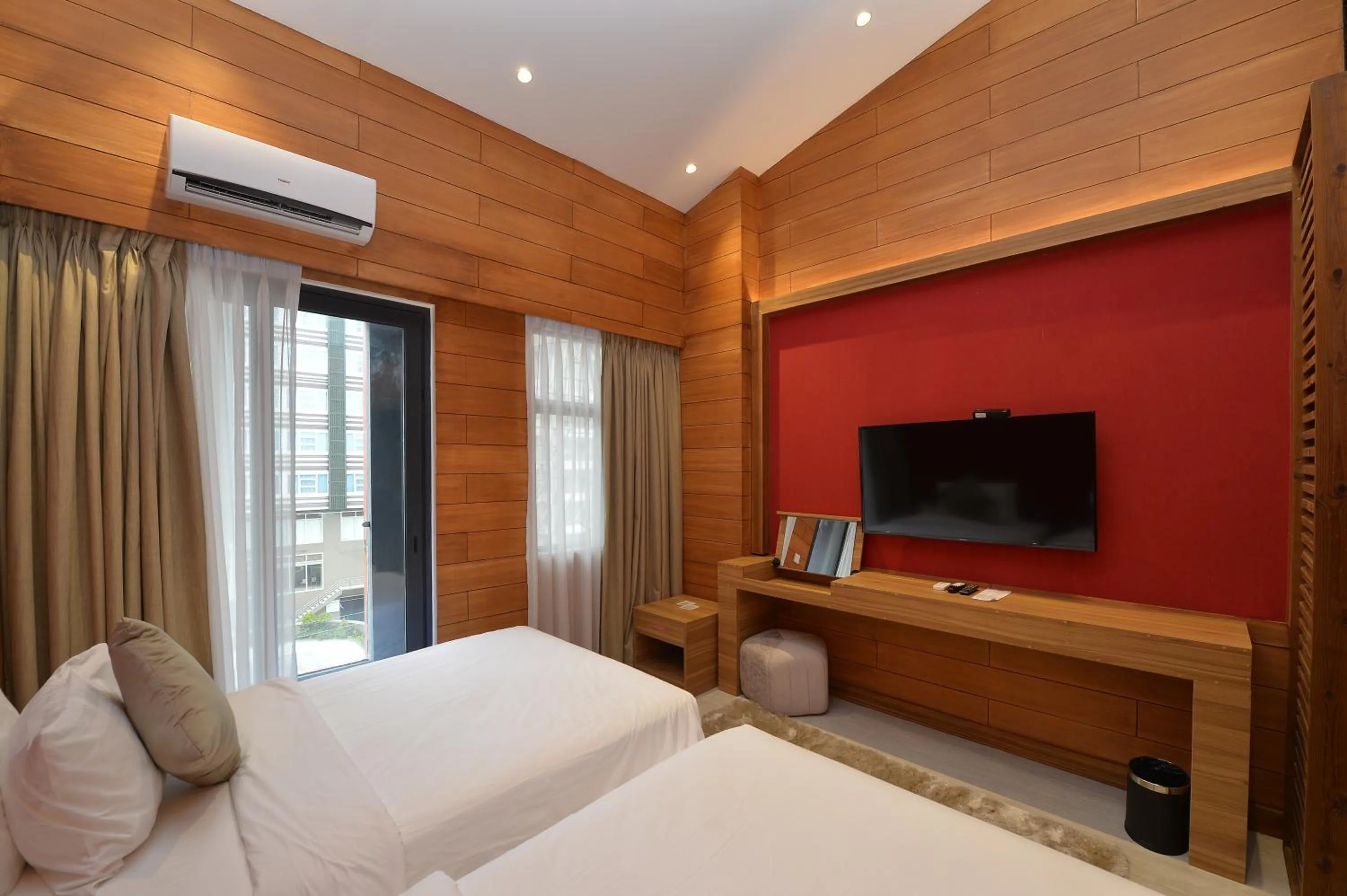 TV/Entertainment Center in The Orchard Hotel Baguio