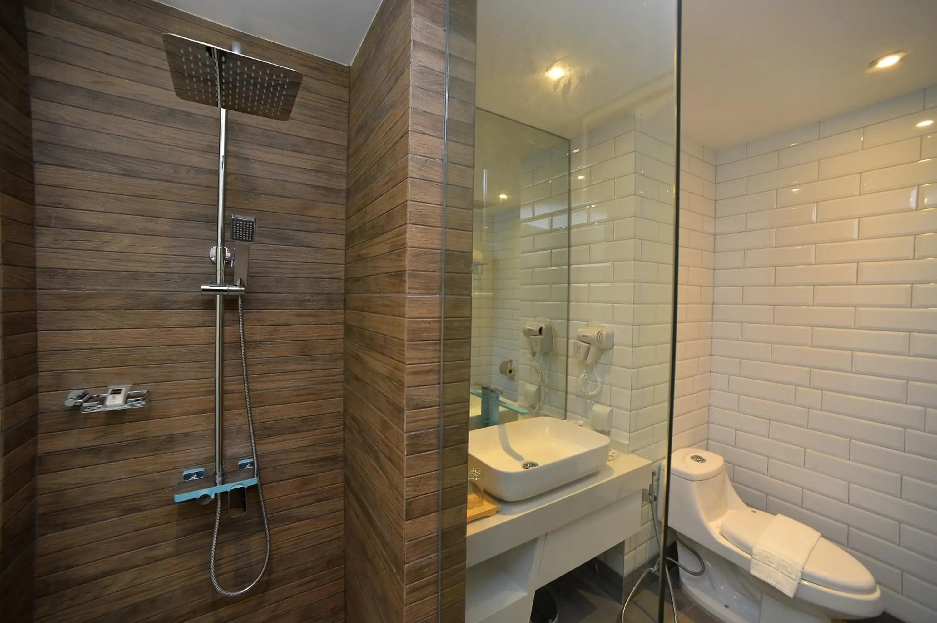 Bathroom in The Orchard Hotel Baguio