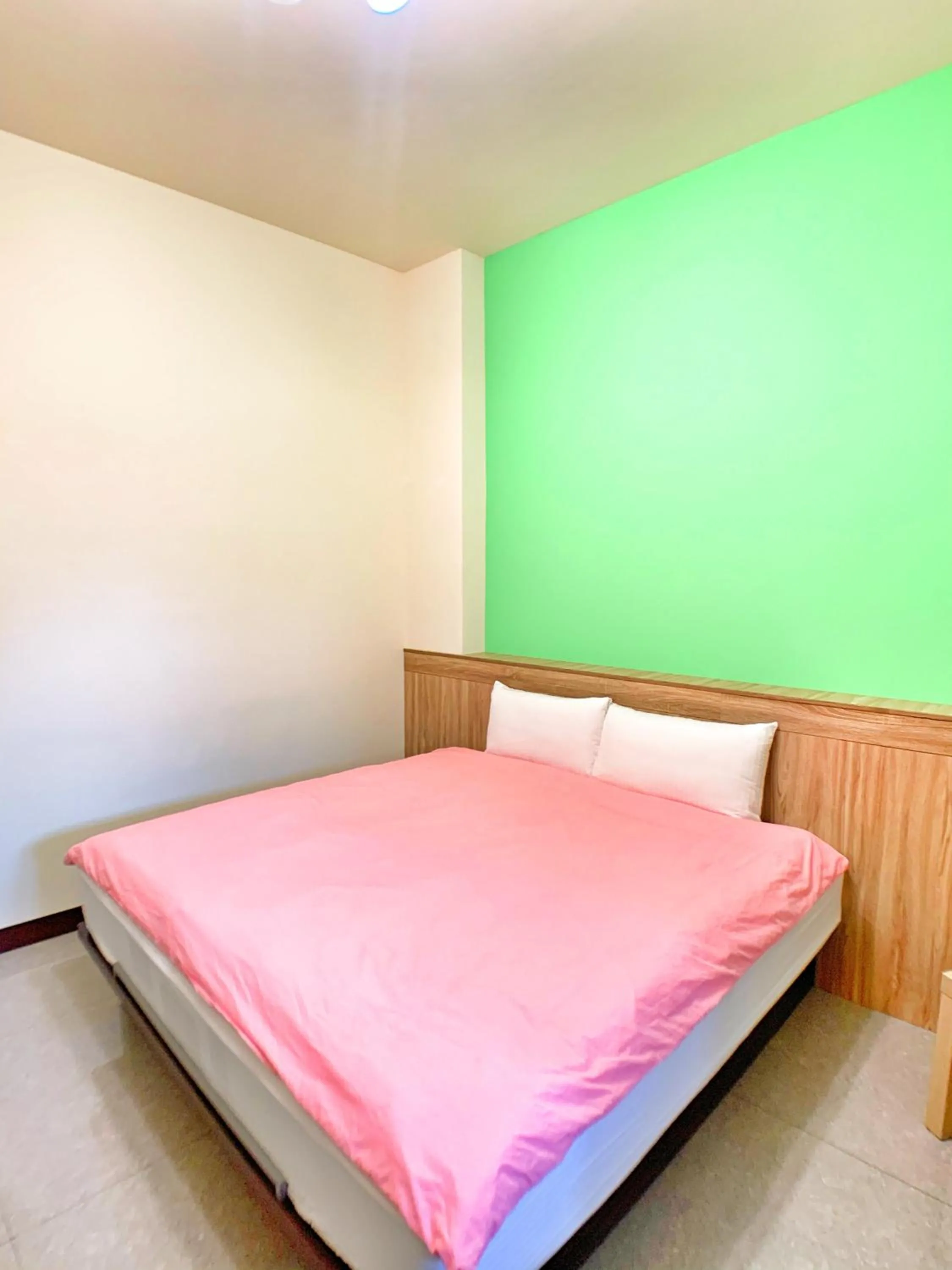 Bed in The Sunny Homestay