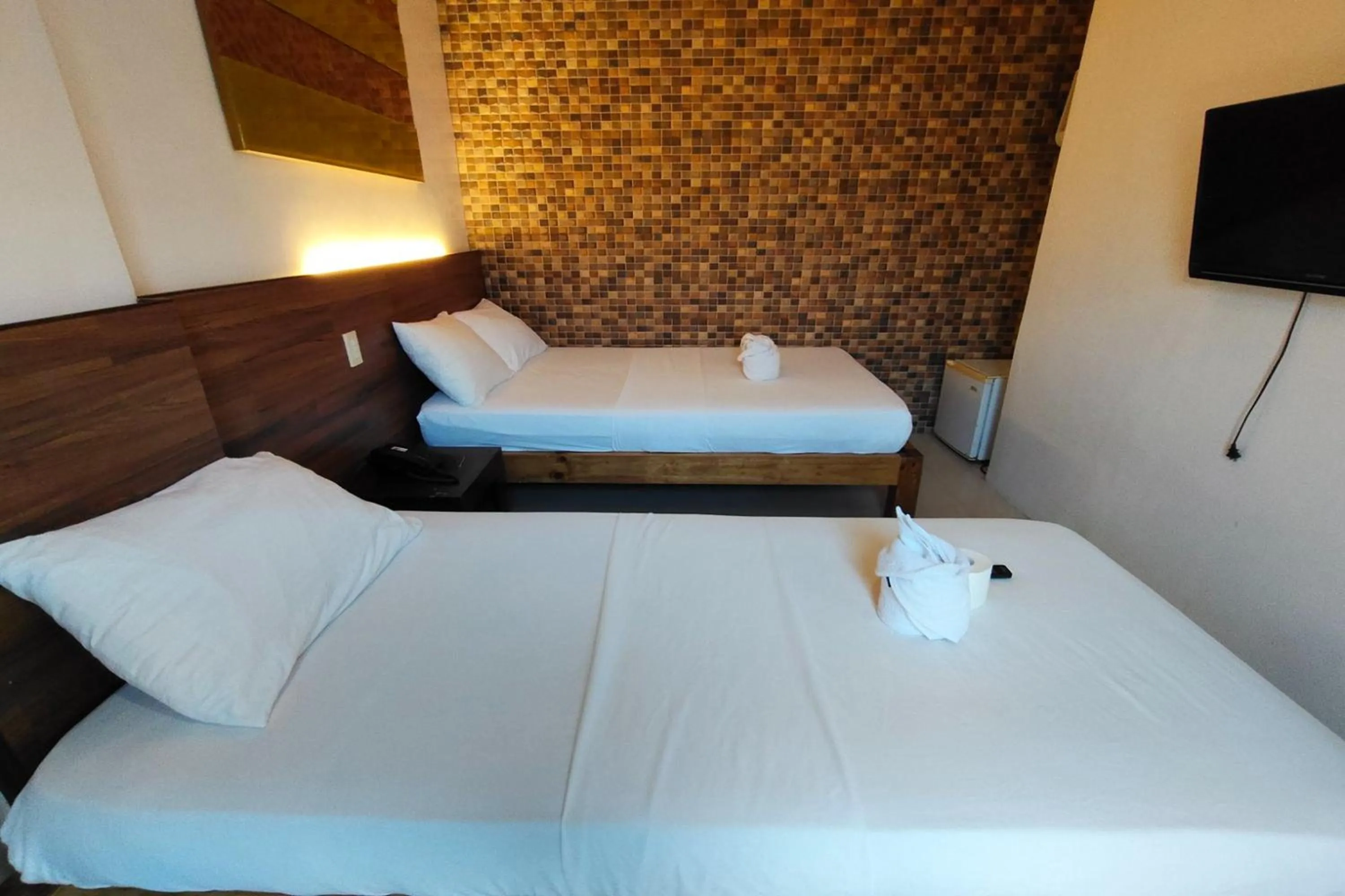 Bed in Taj Guesthouse Boracay