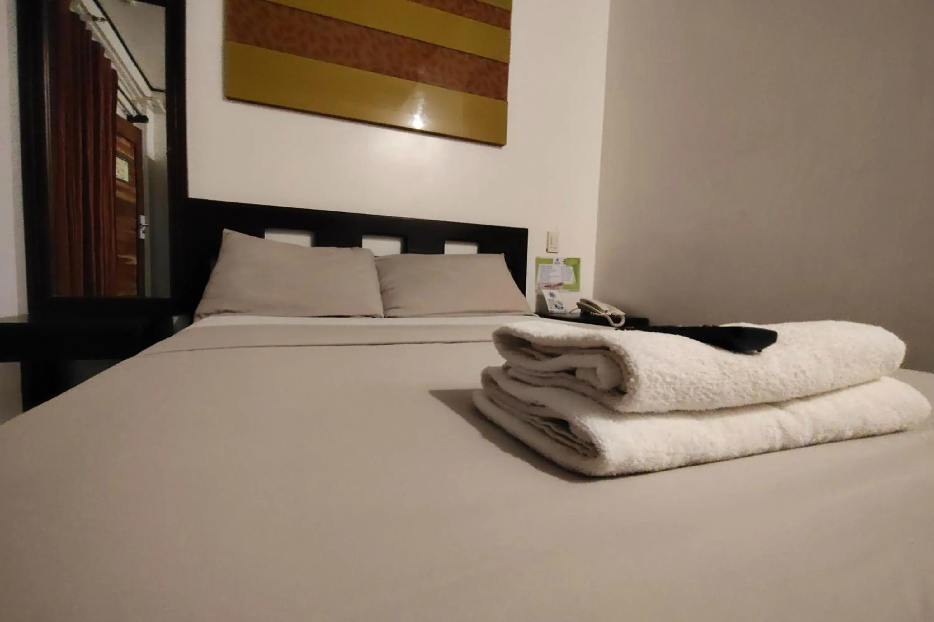 Bed in Taj Guesthouse Boracay Bed in Taj Guesthouse Boracay