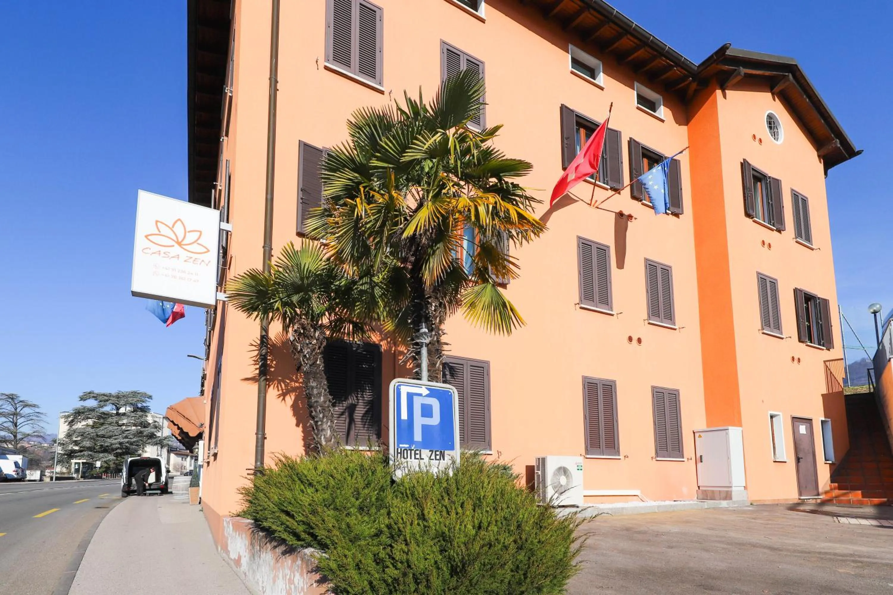 Property building in Casa Zen