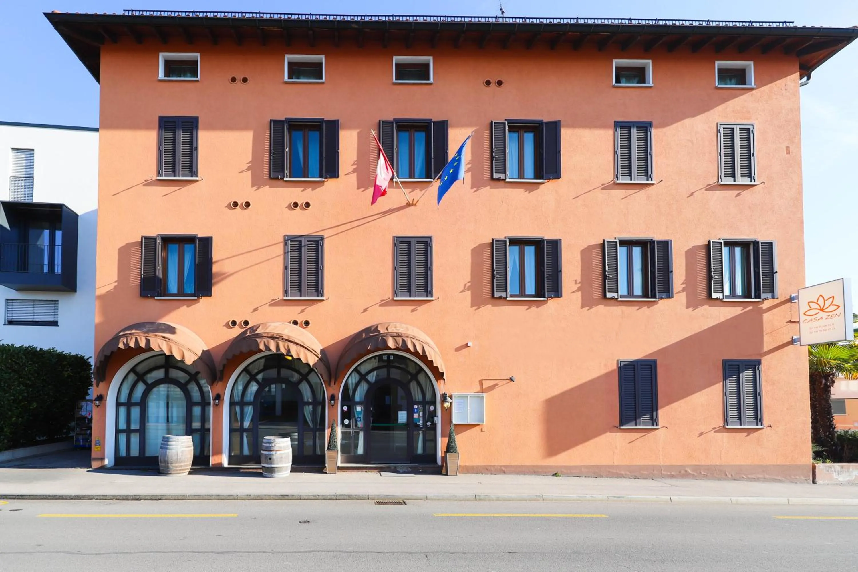 Property building in Casa Zen