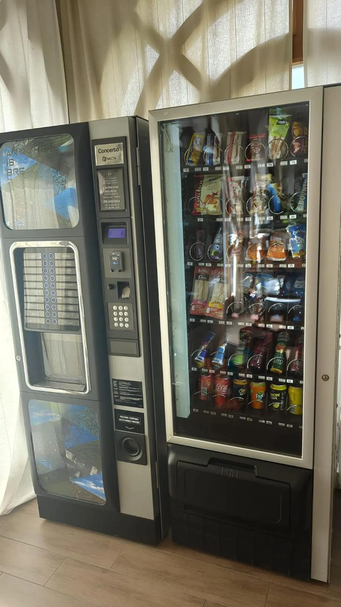 Communal lounge/ TV room in Casa Zen