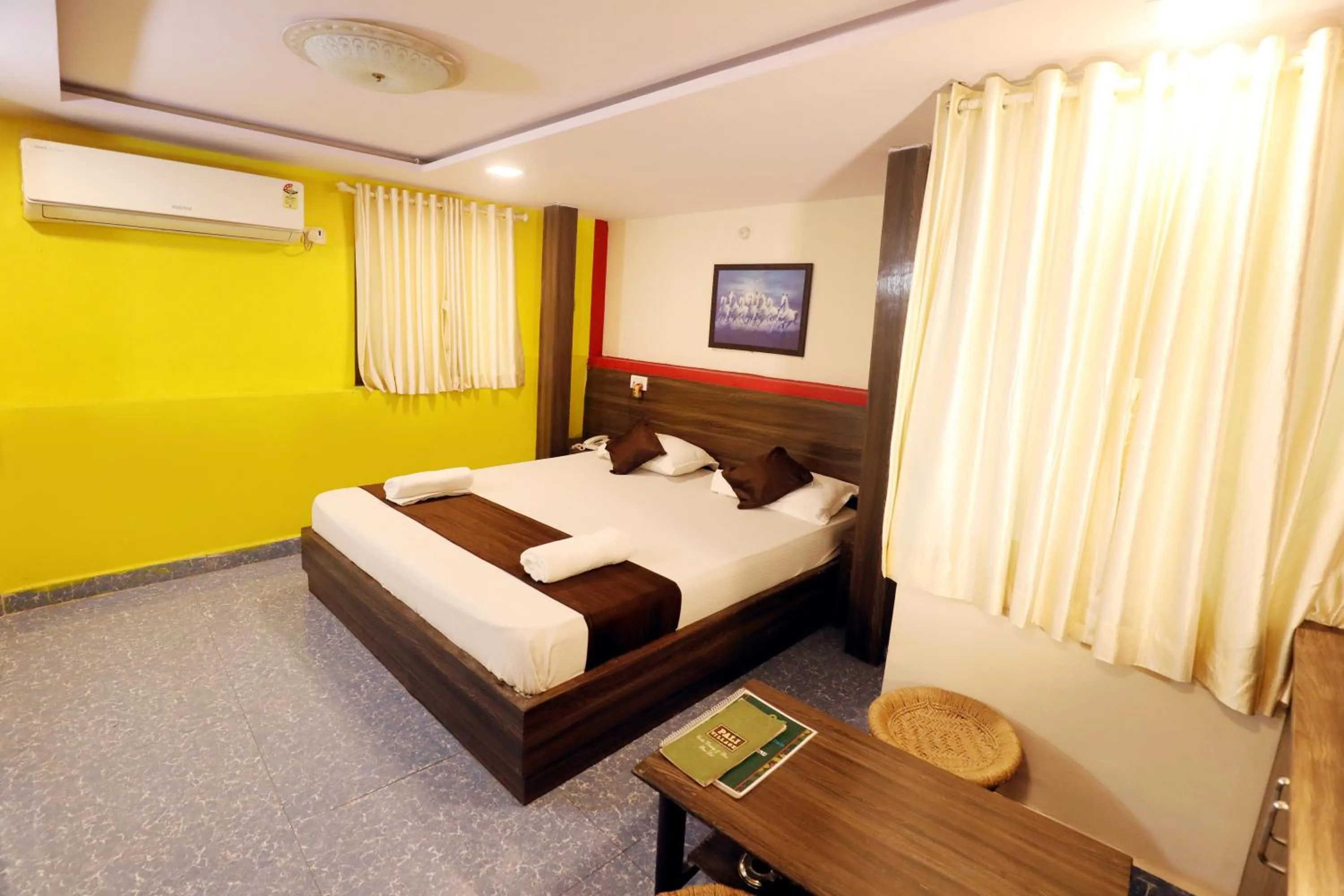 Photo of the whole room in Pali Village Resort