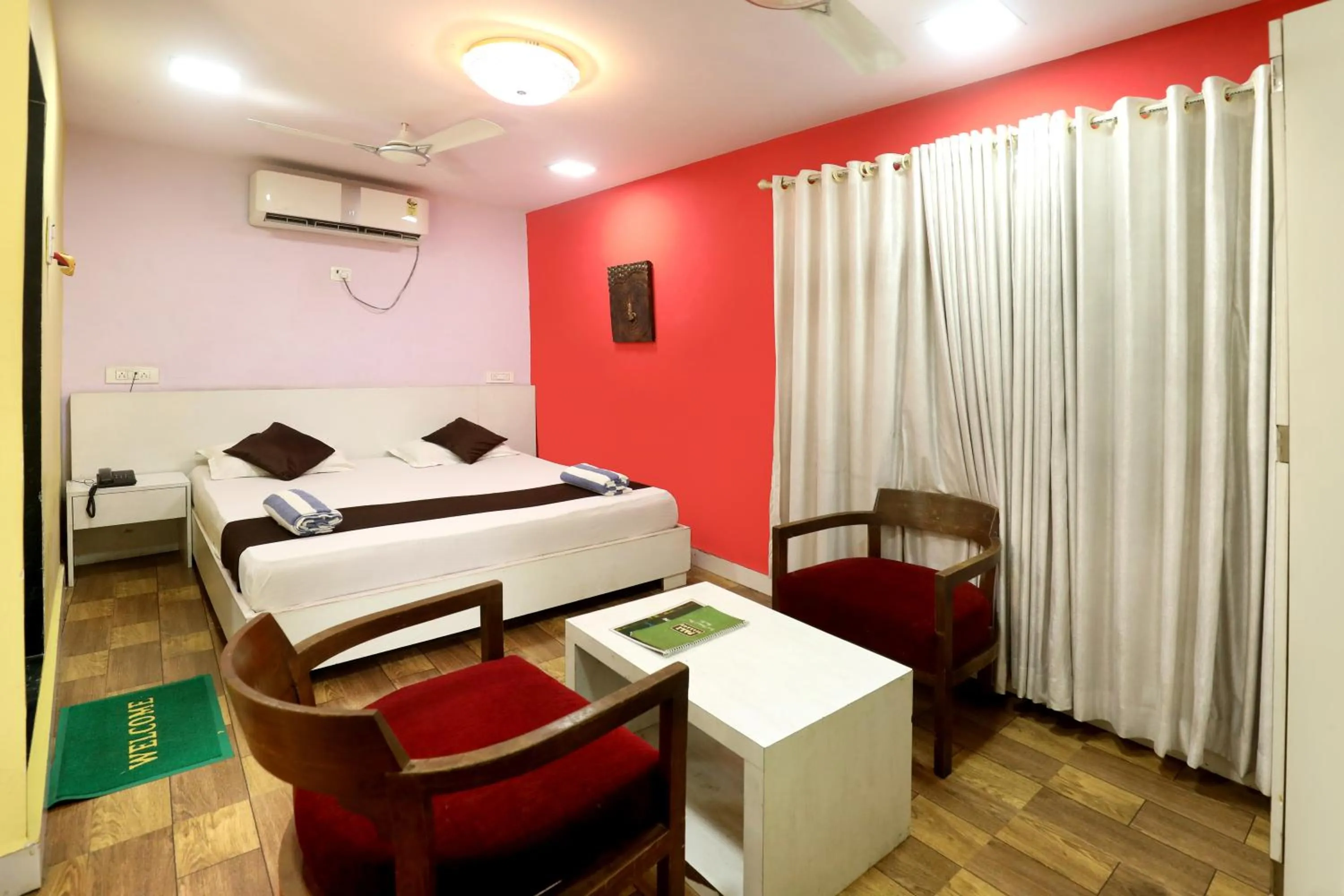 Photo of the whole room in Pali Village Resort