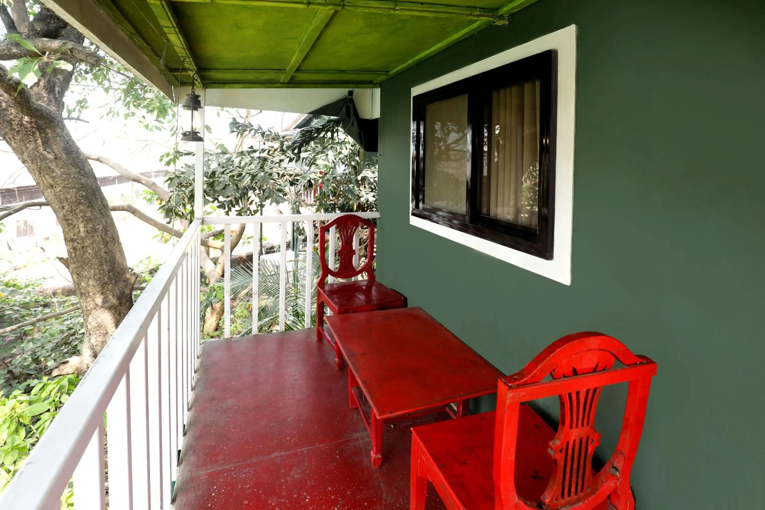 Balcony/Terrace in Pali Village Resort