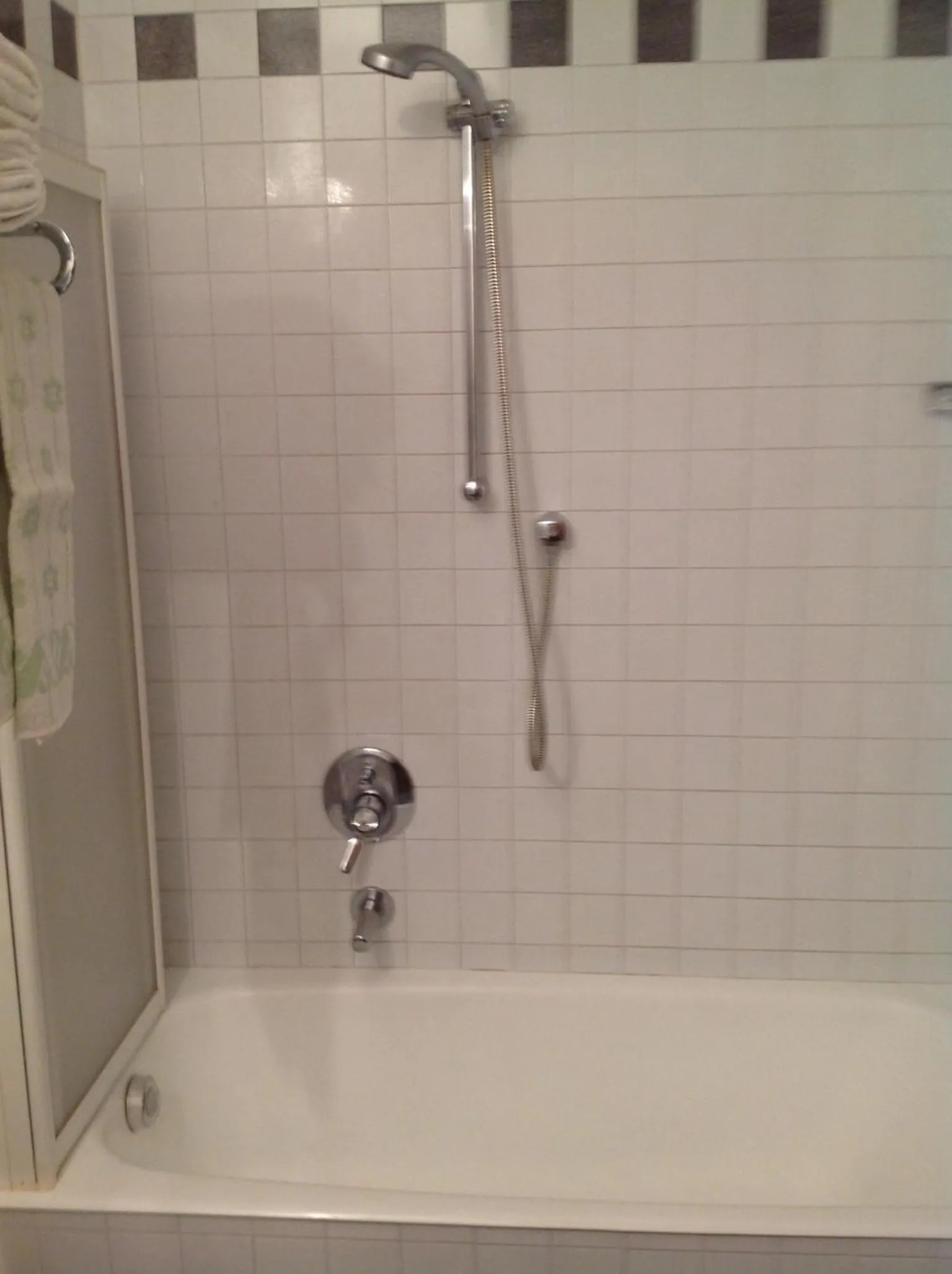 Shower in Hotel Roma