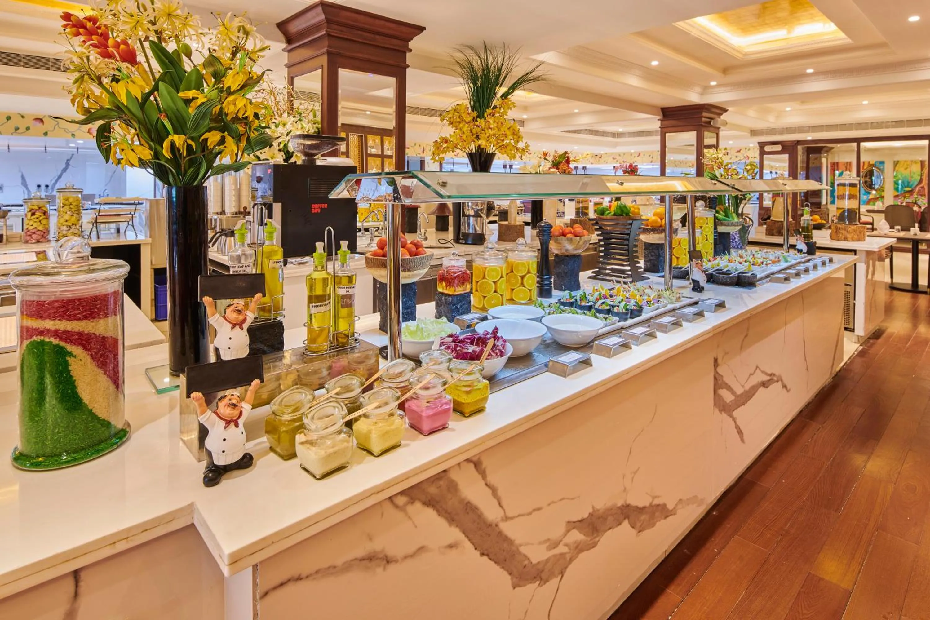 Breakfast in MAYFAIR Lake Resort