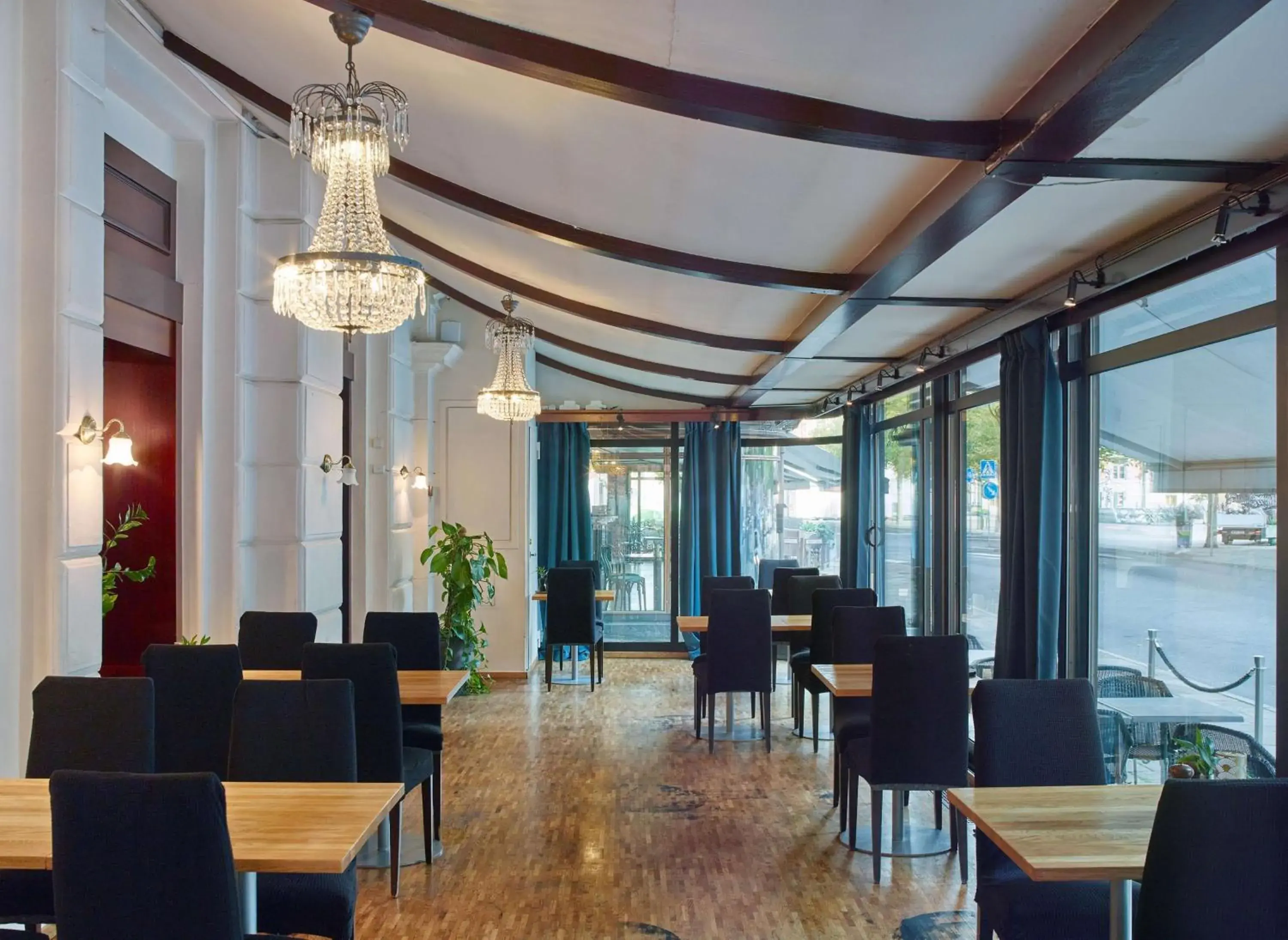 Restaurant/places to eat in Scandic Kramer Restaurant/places to eat in Scandic Kramer