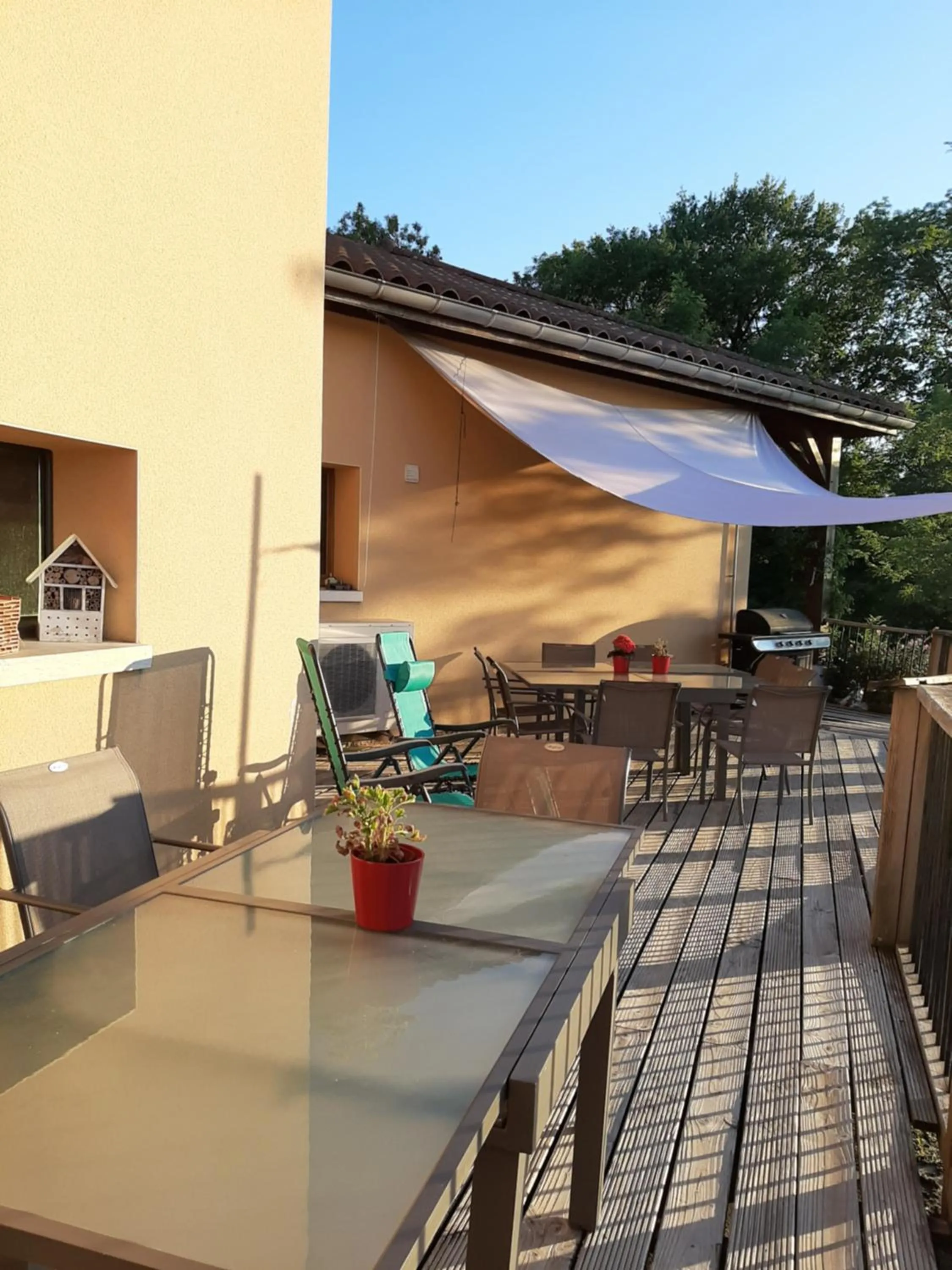 Patio in Le Grand Noyer