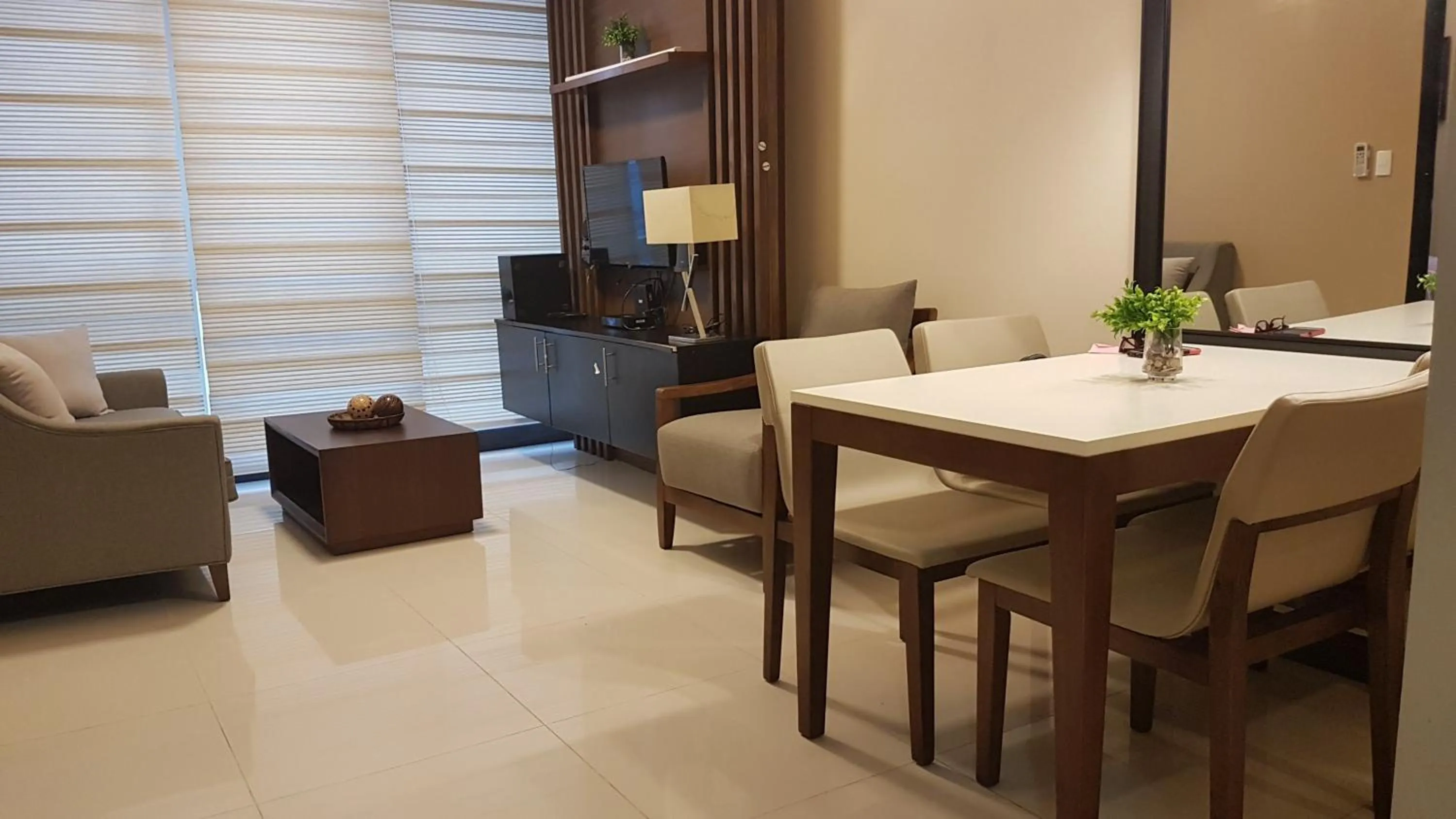 Mactan Newtown Condo with Garden and Ocean View 8NEWTOWN BLVD