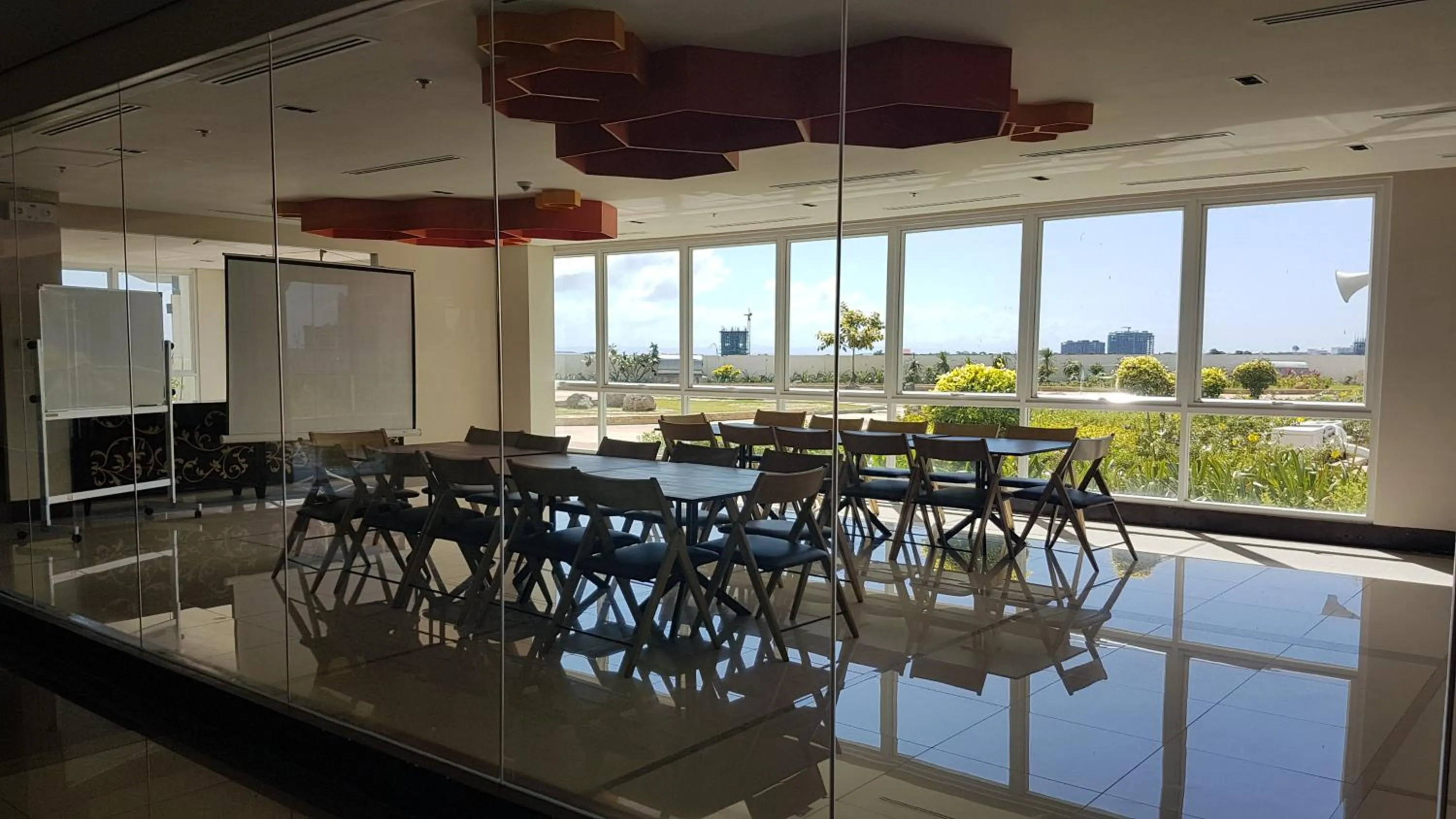 Property building in Mactan Newtown Condo with Garden and Ocean View 8NEWTOWN BLVD