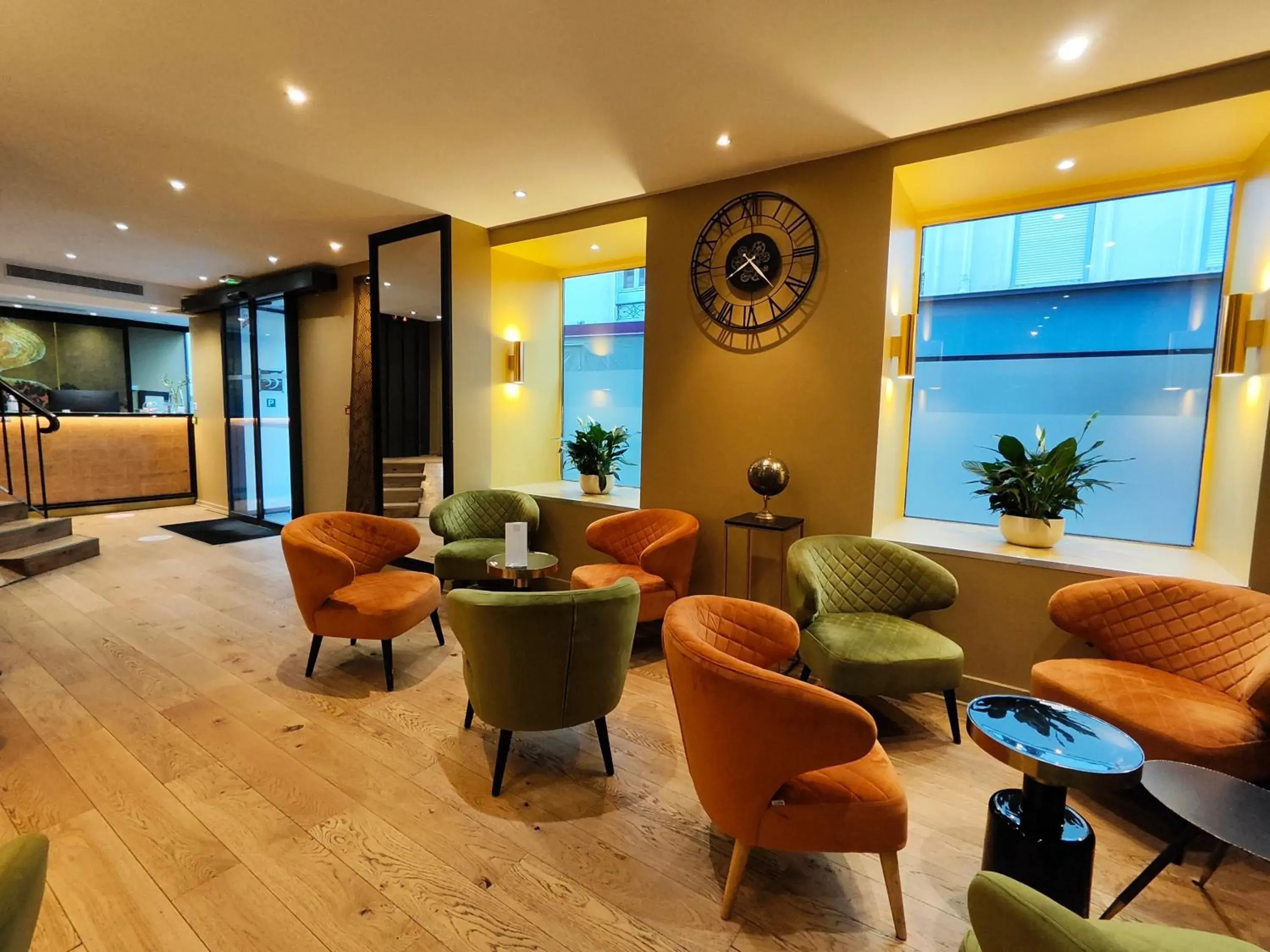 Lobby or reception in 55 Hôtel Montparnasse Lobby or reception in 55 Hôtel Montparnasse