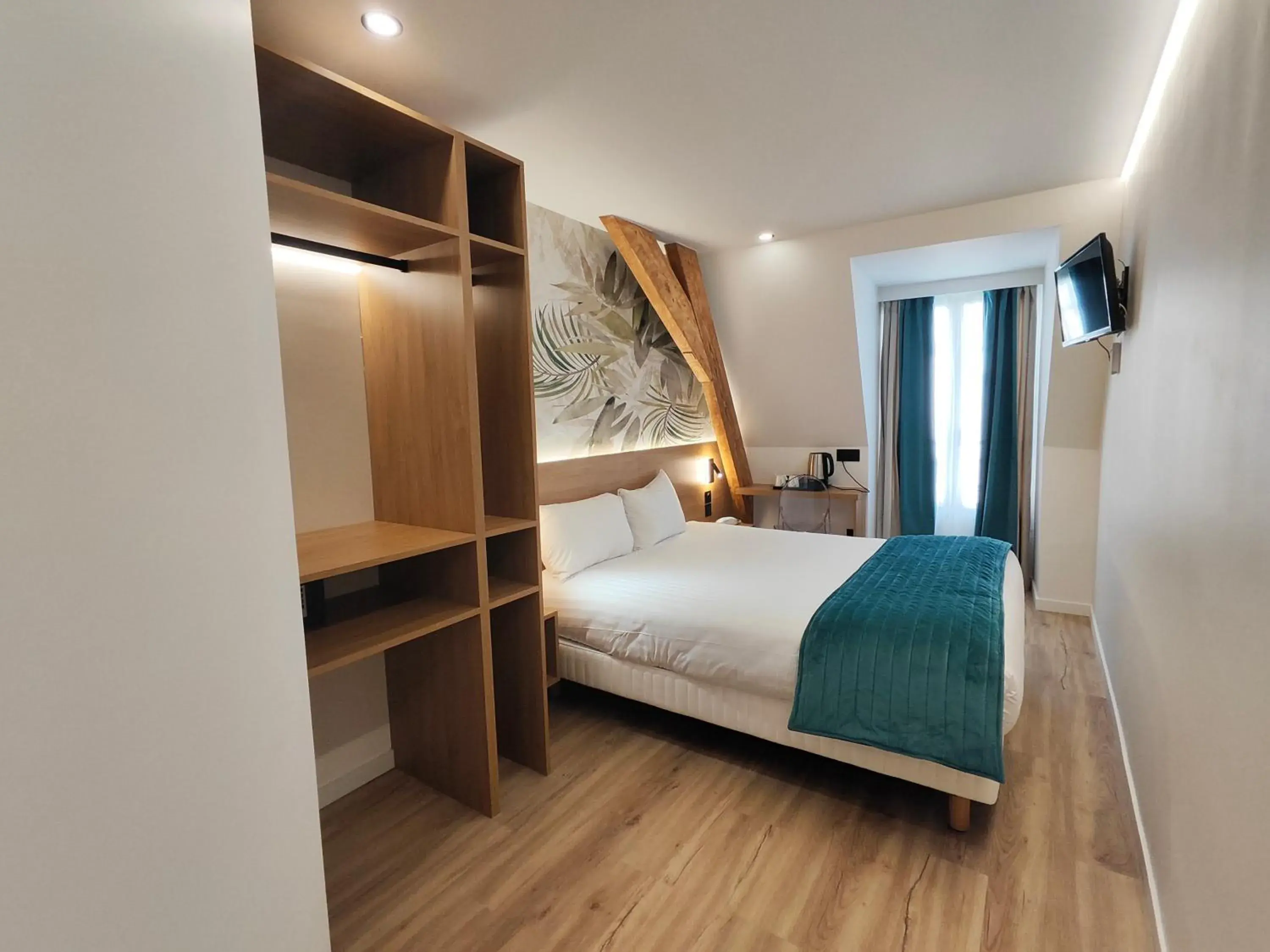 Bed in 55 Hôtel Montparnasse Bed in 55 Hôtel Montparnasse