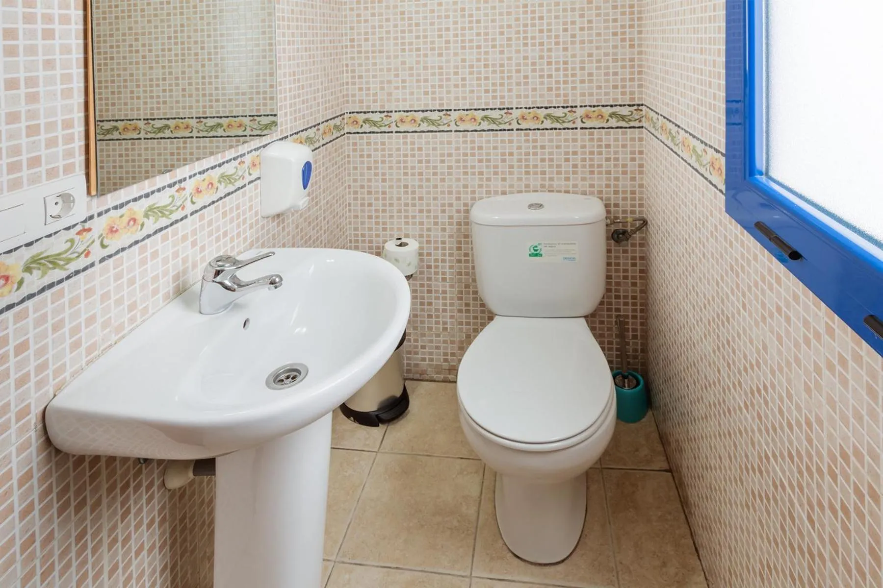 Public Bath in Hostal Magec