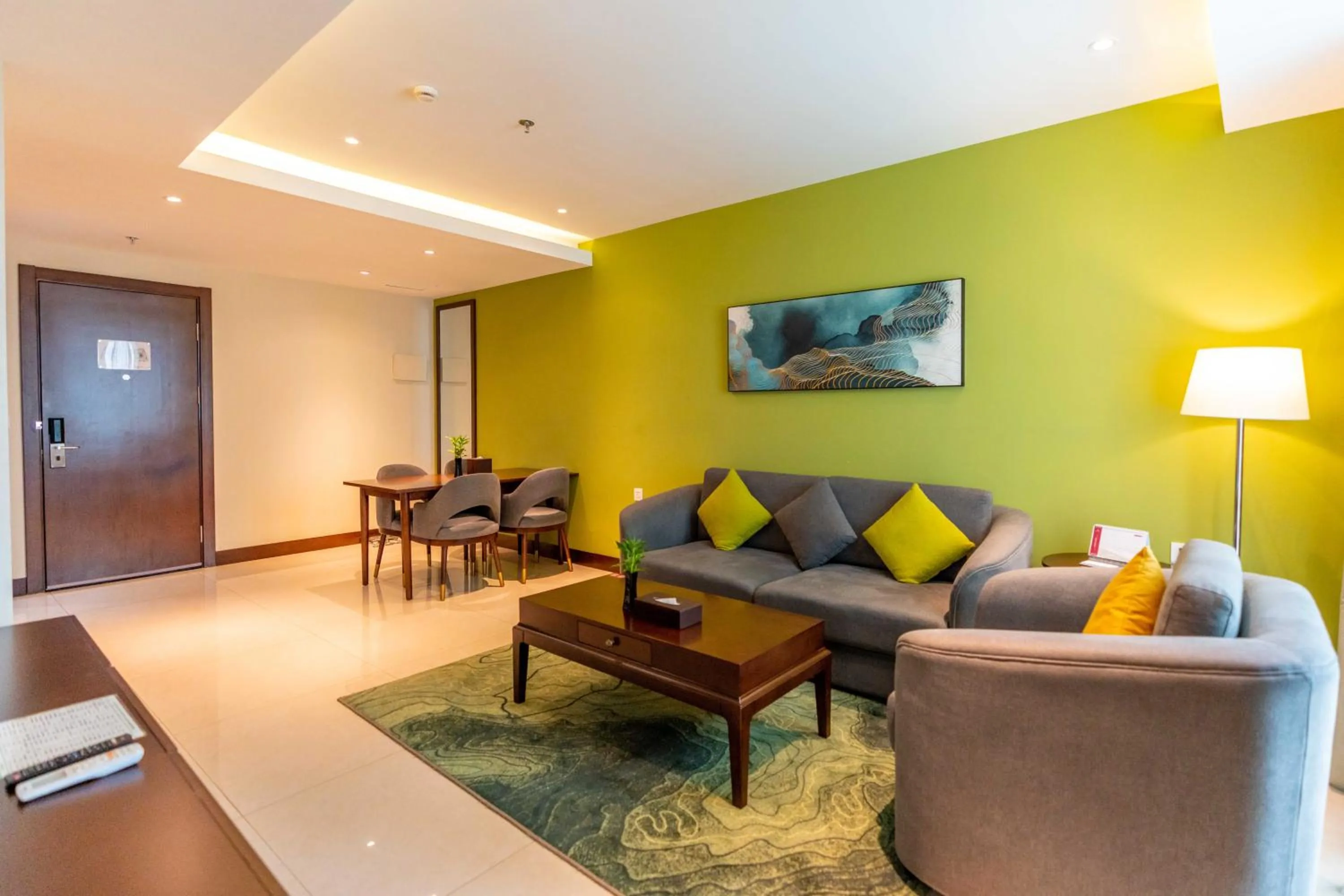 Living room in Olympia City Hotel by Dara