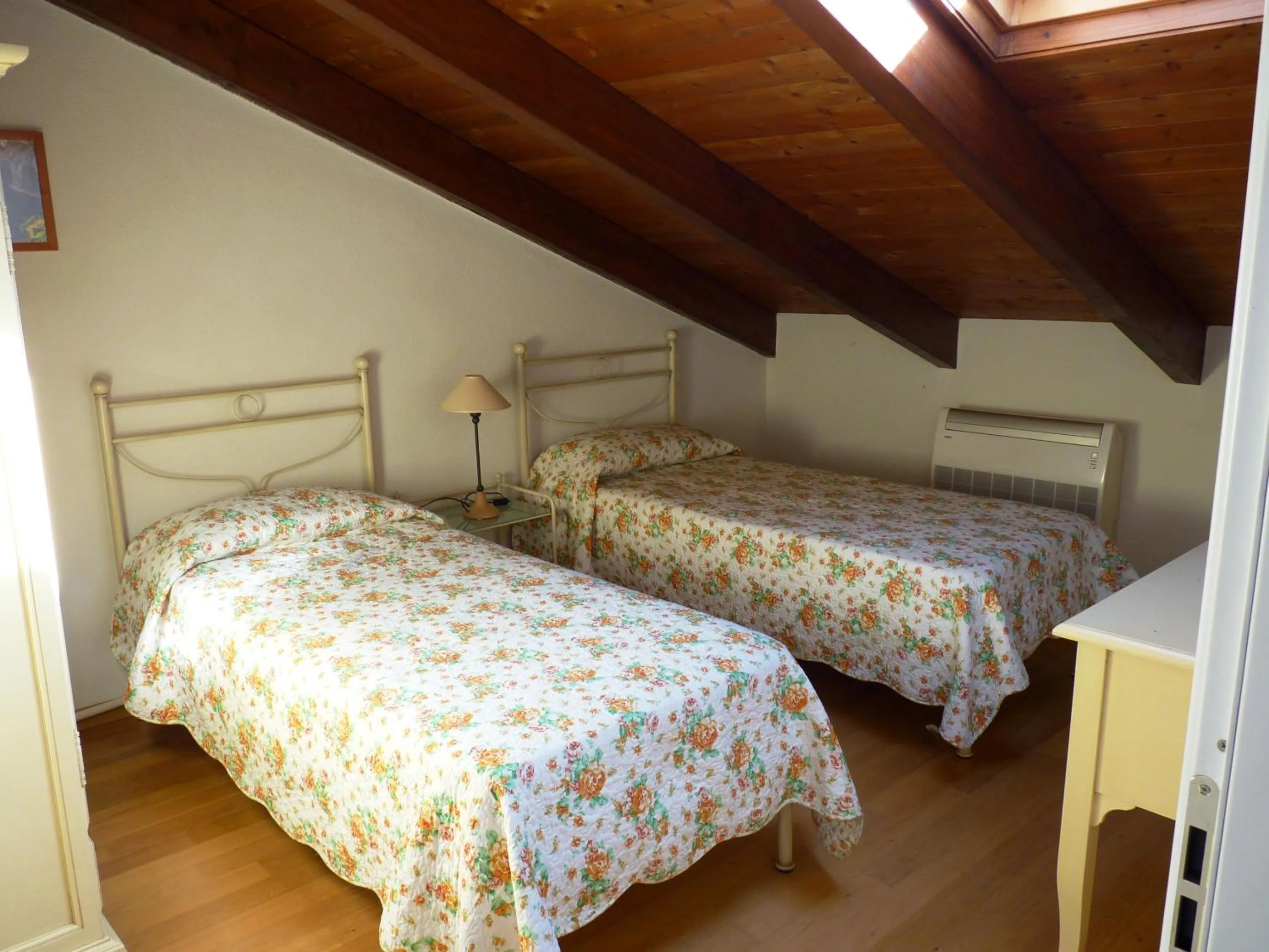 Bed in Quarté Sayàl