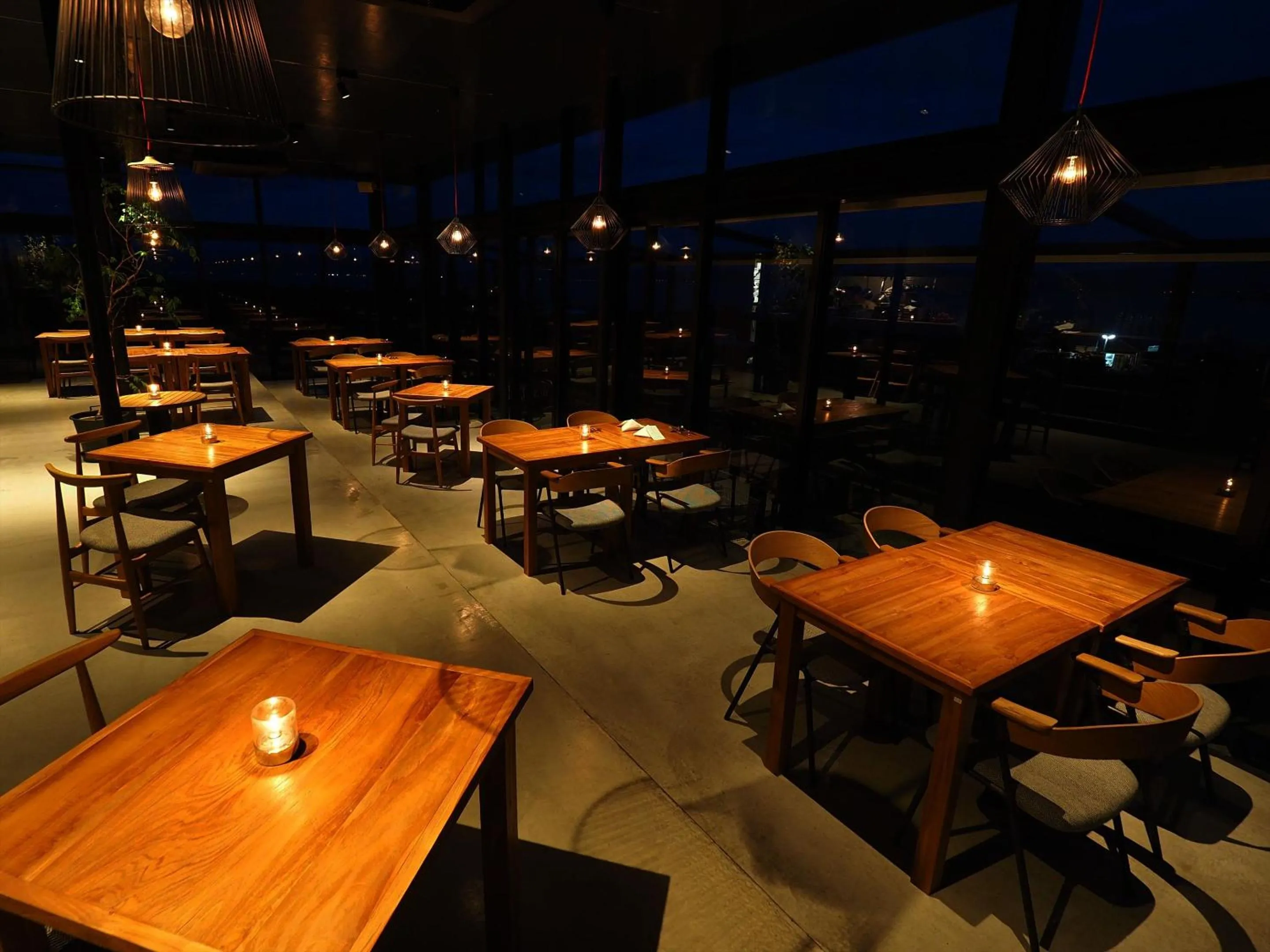 Restaurant/places to eat in One Suite THE TERRACE