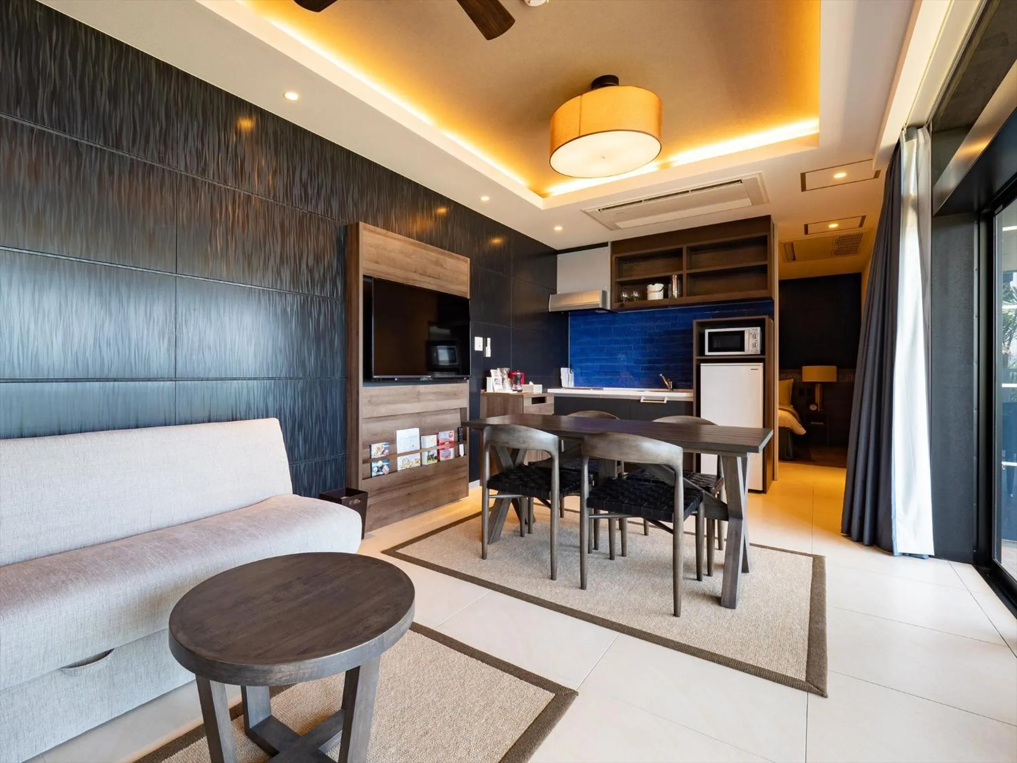 TV and multimedia in One Suite THE TERRACE