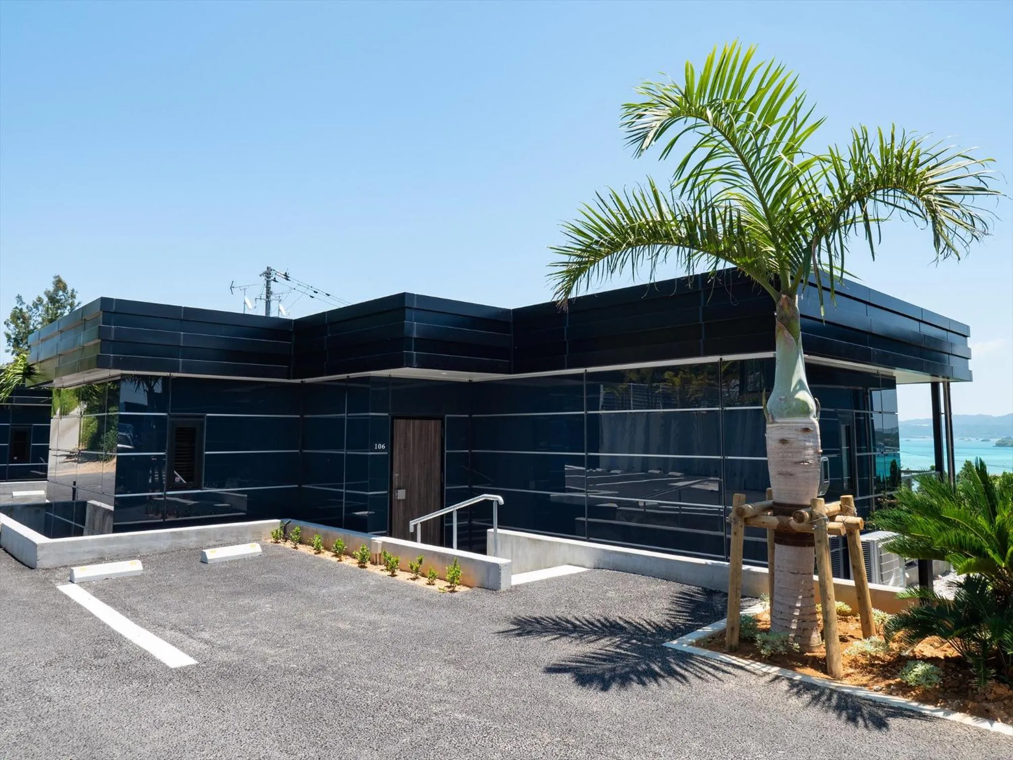 Property building in One Suite THE TERRACE