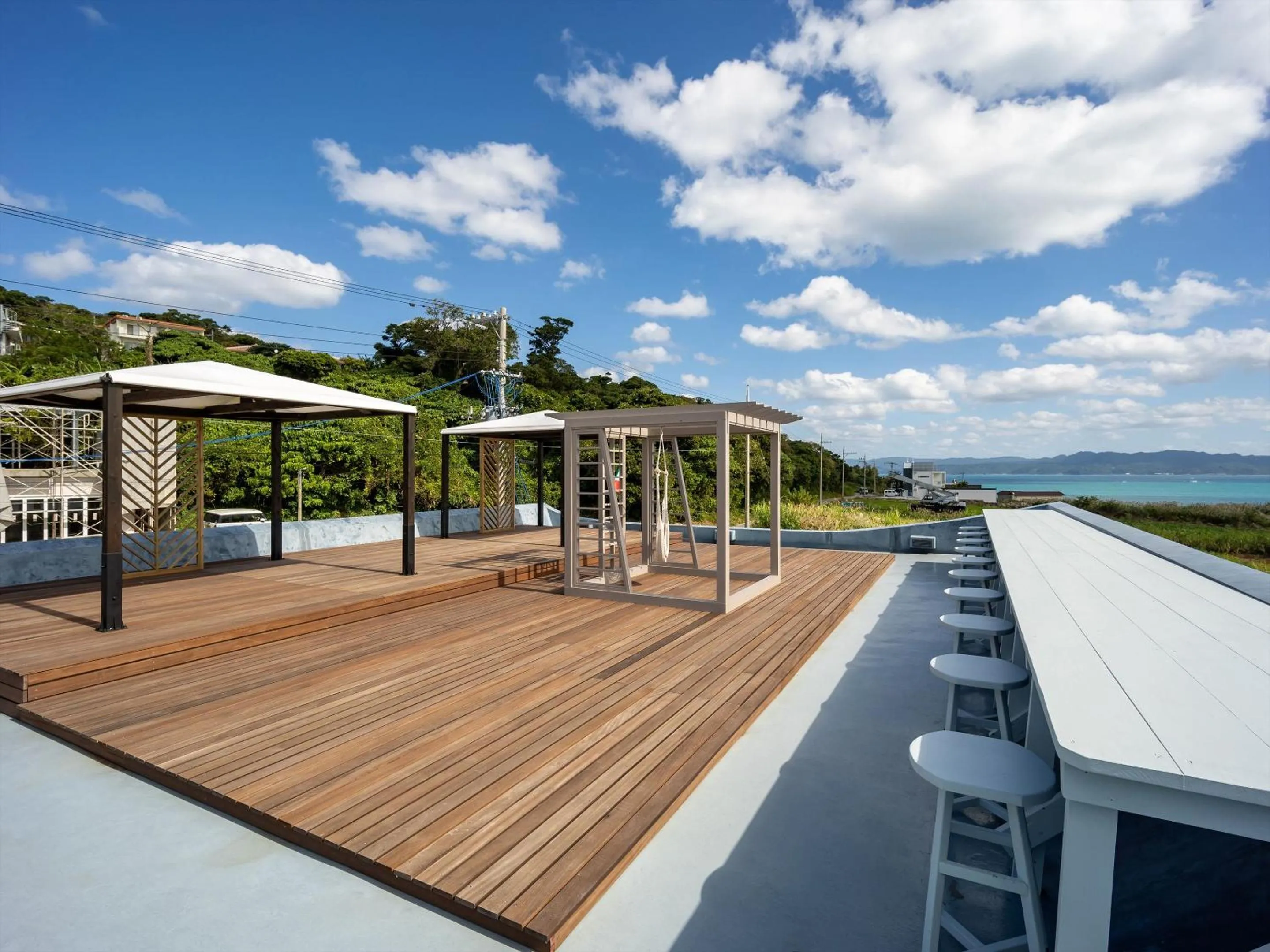 Restaurant/places to eat in One Suite THE TERRACE