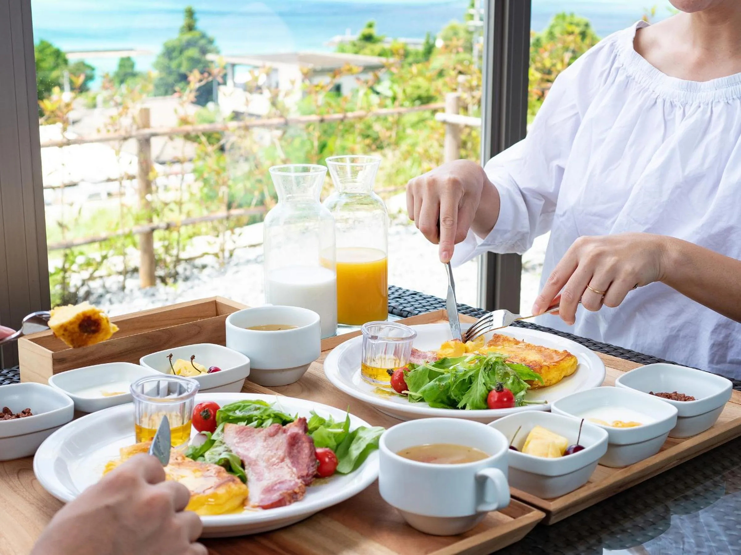 Breakfast in One Suite THE TERRACE