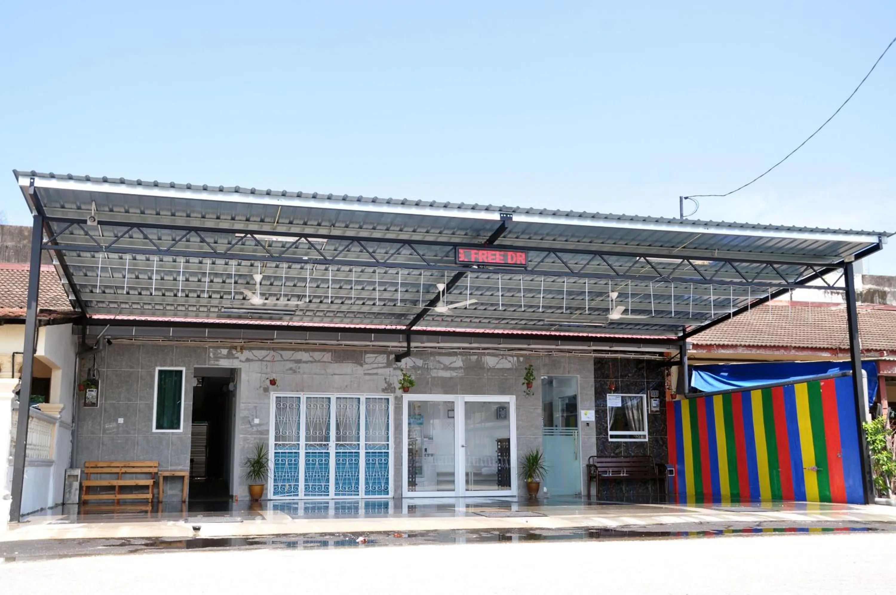 Property building in Teruntum 96 Guest house