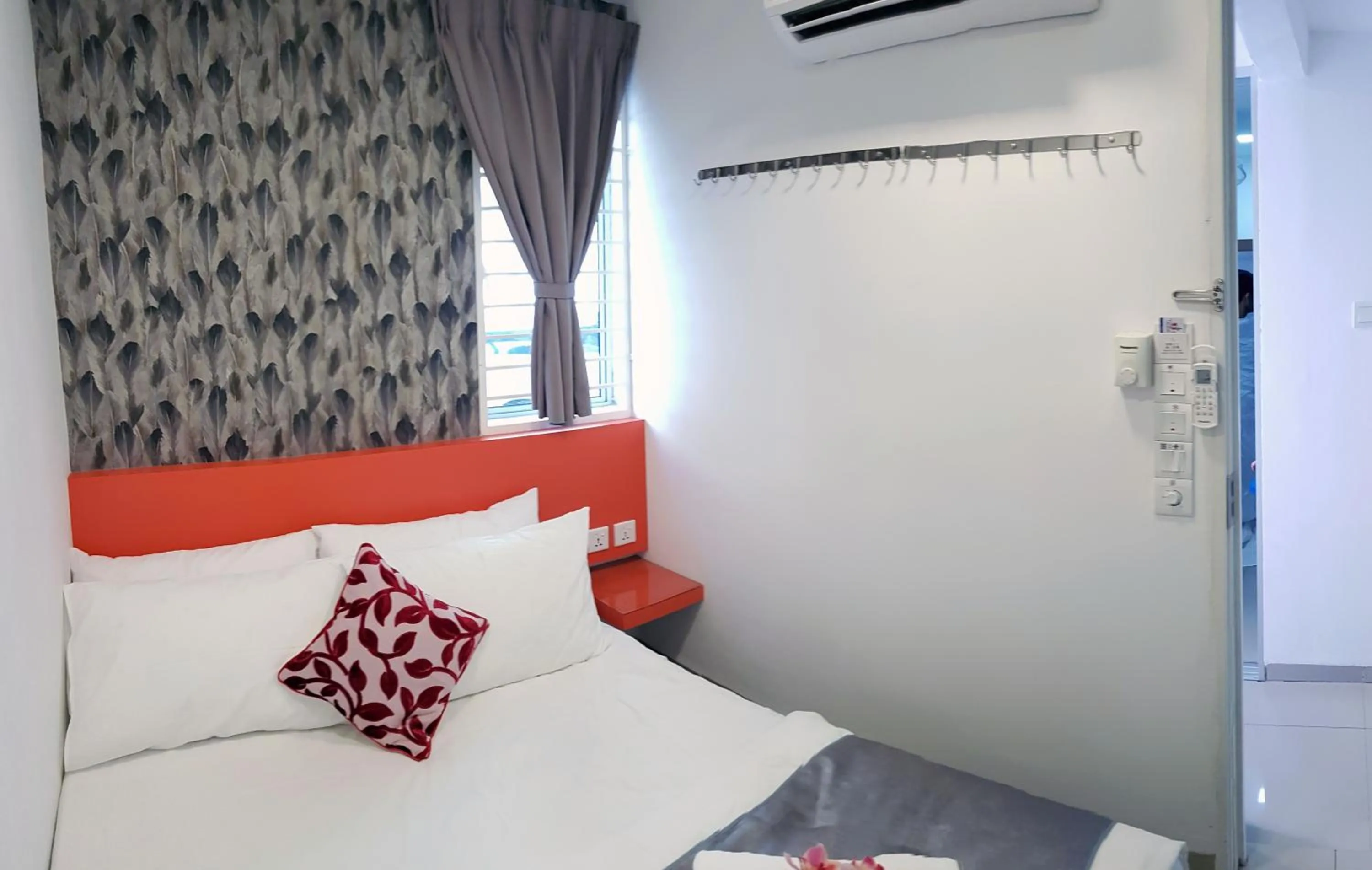 Bed in Teruntum 96 Guest house