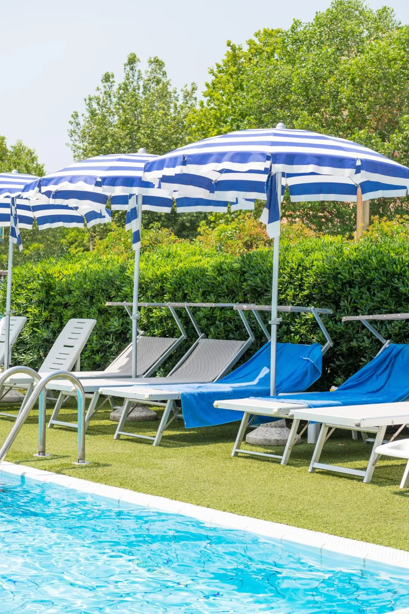 Swimming pool in Hotel Caesar