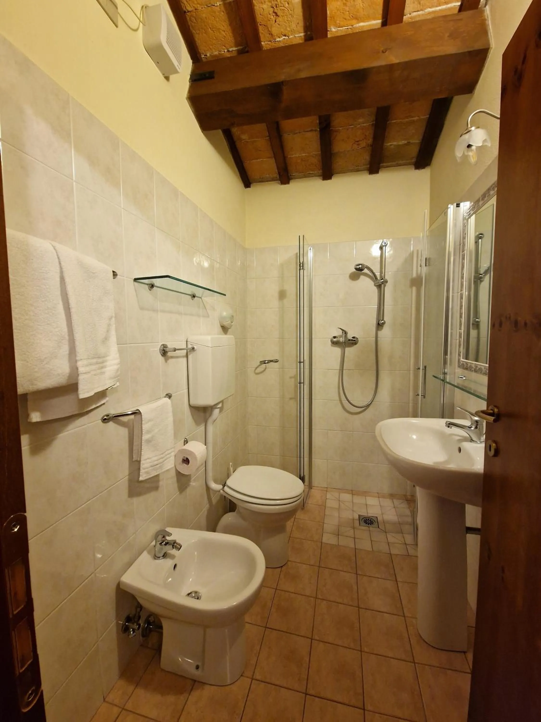 Shower in Agriturismo e Cantina La Sabbiona