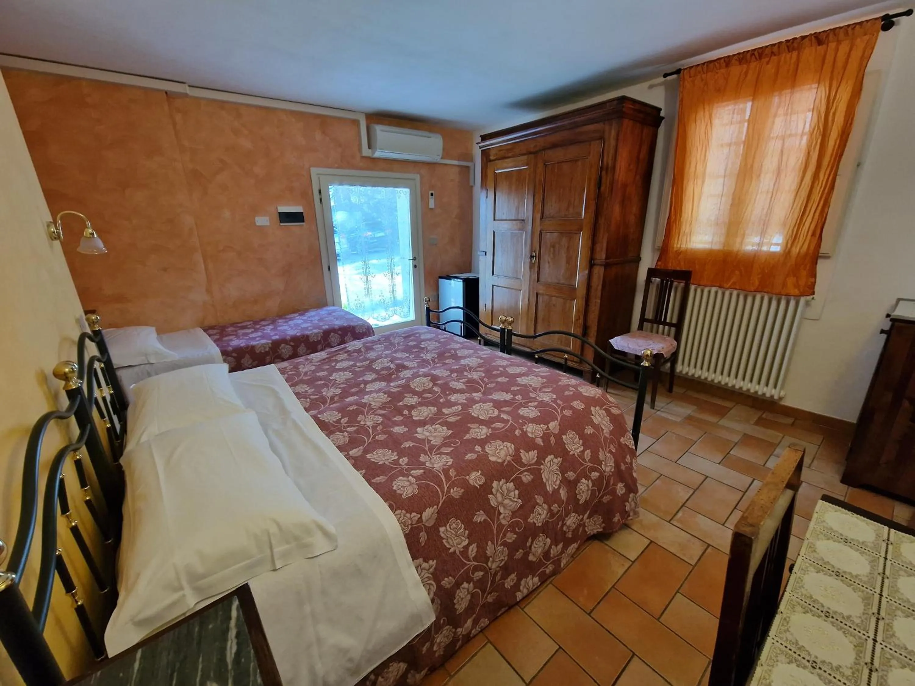 Bed in Agriturismo e Cantina La Sabbiona