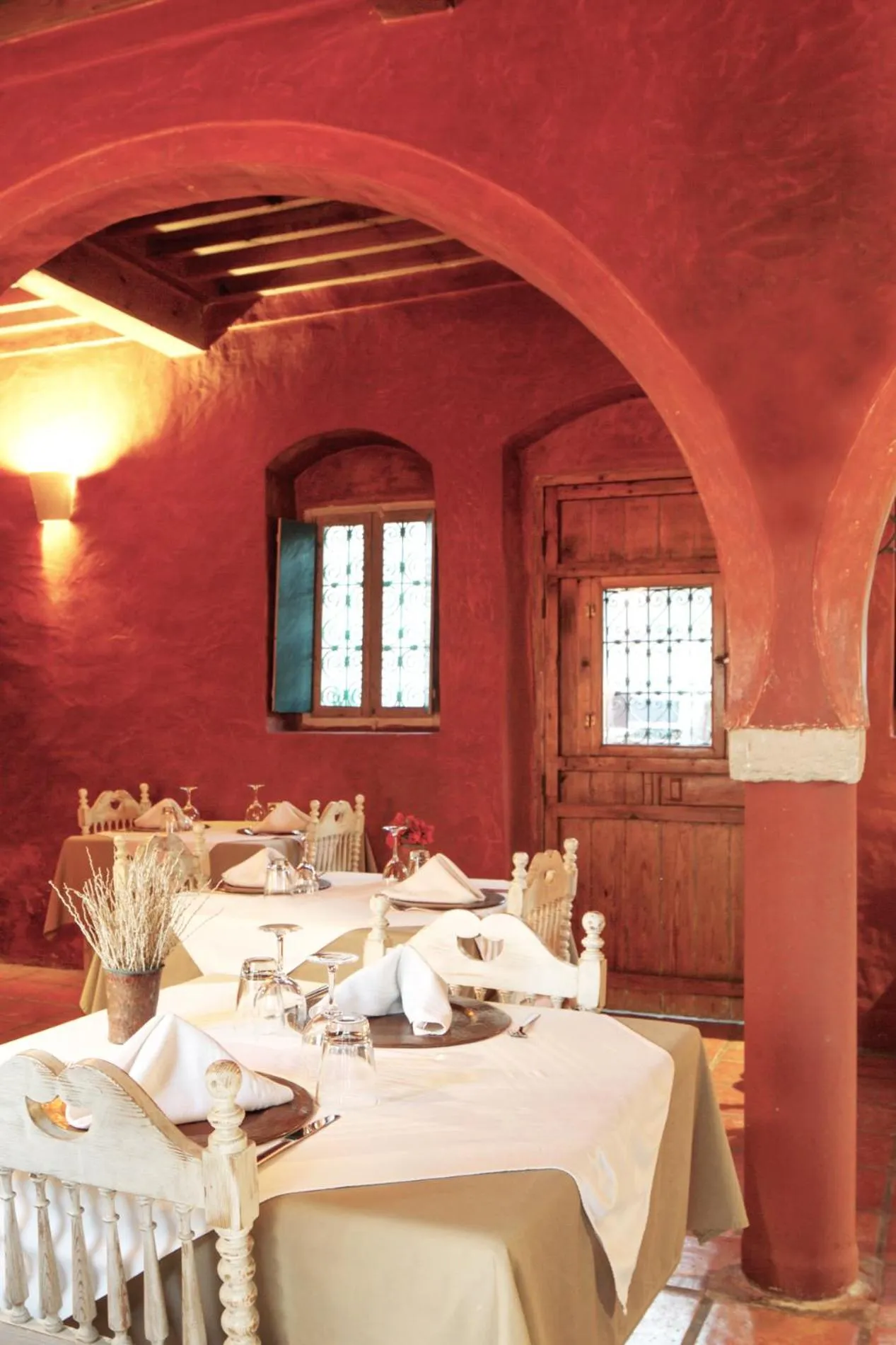 Restaurant/places to eat in Hotel Dar Dhiafa