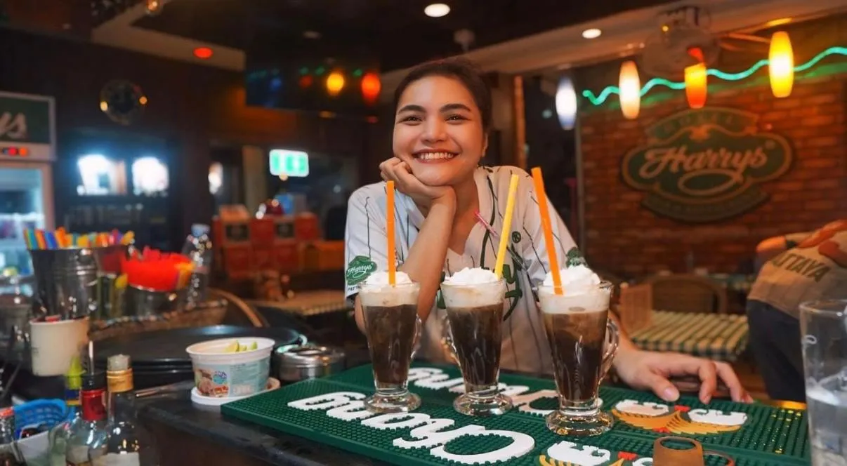 Harrys Hotel Bar & Restaurant