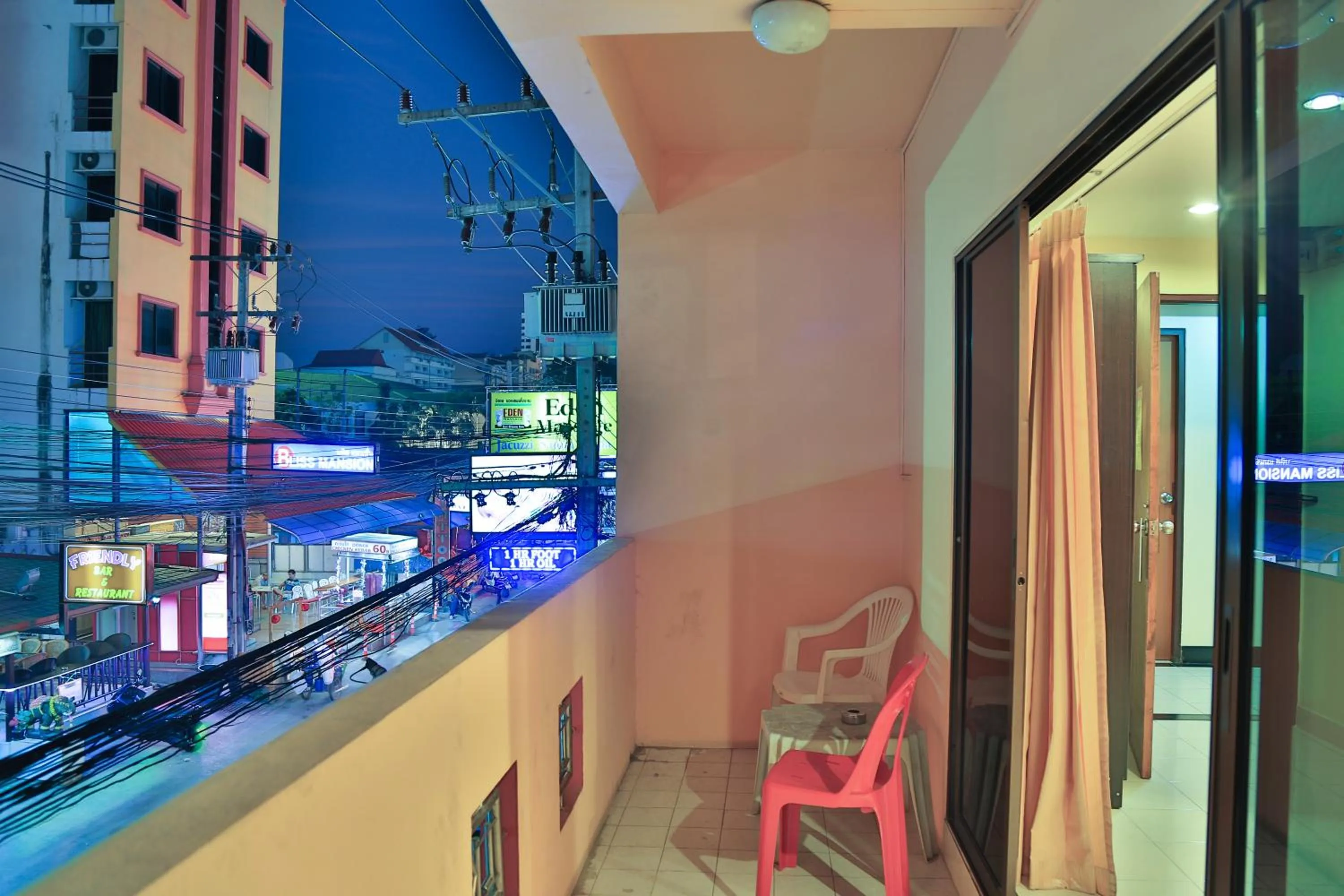 City view in Harrys Hotel Bar & Restaurant