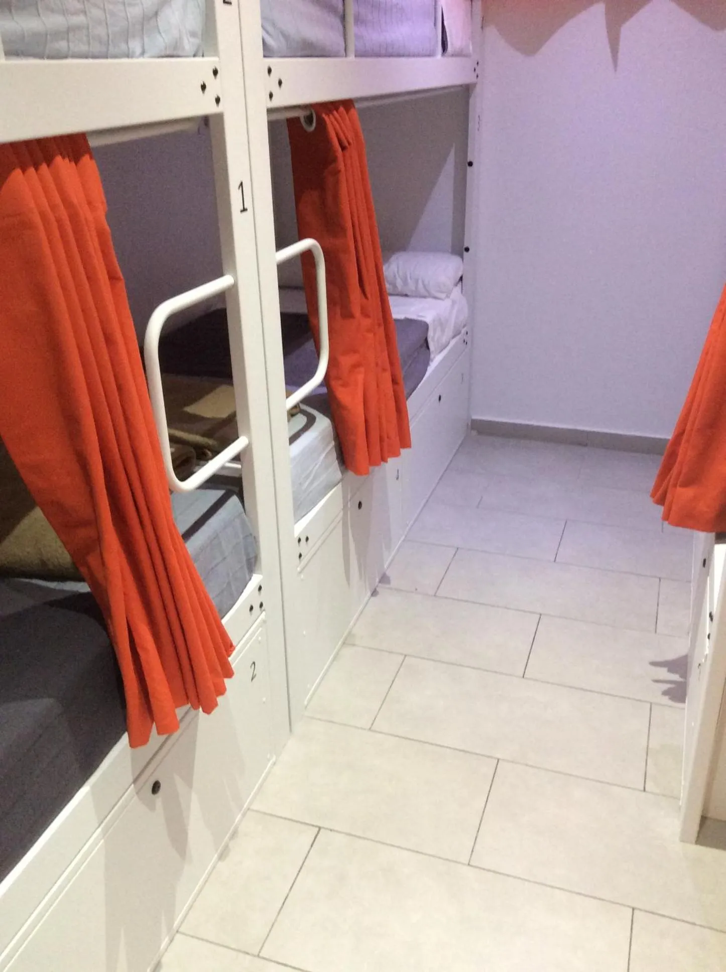 Photo of the whole room in Hostelscat