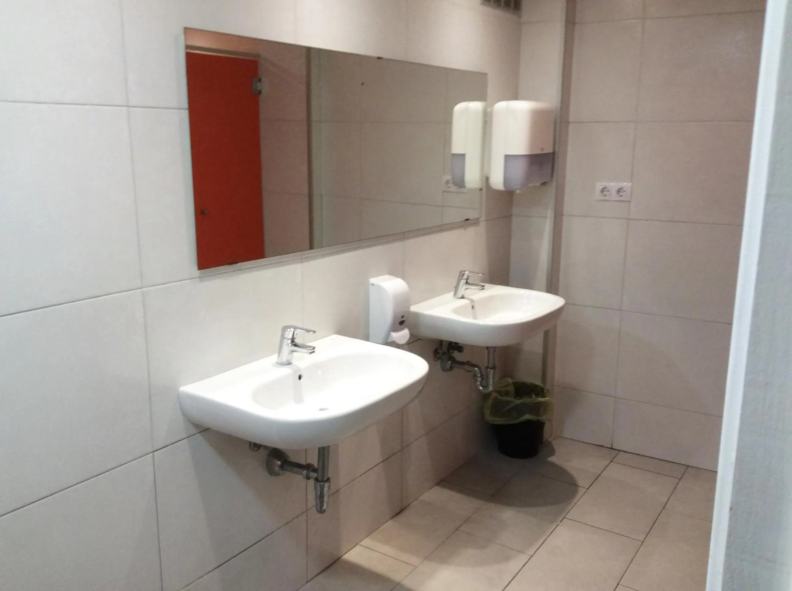 Bathroom in Hostelscat