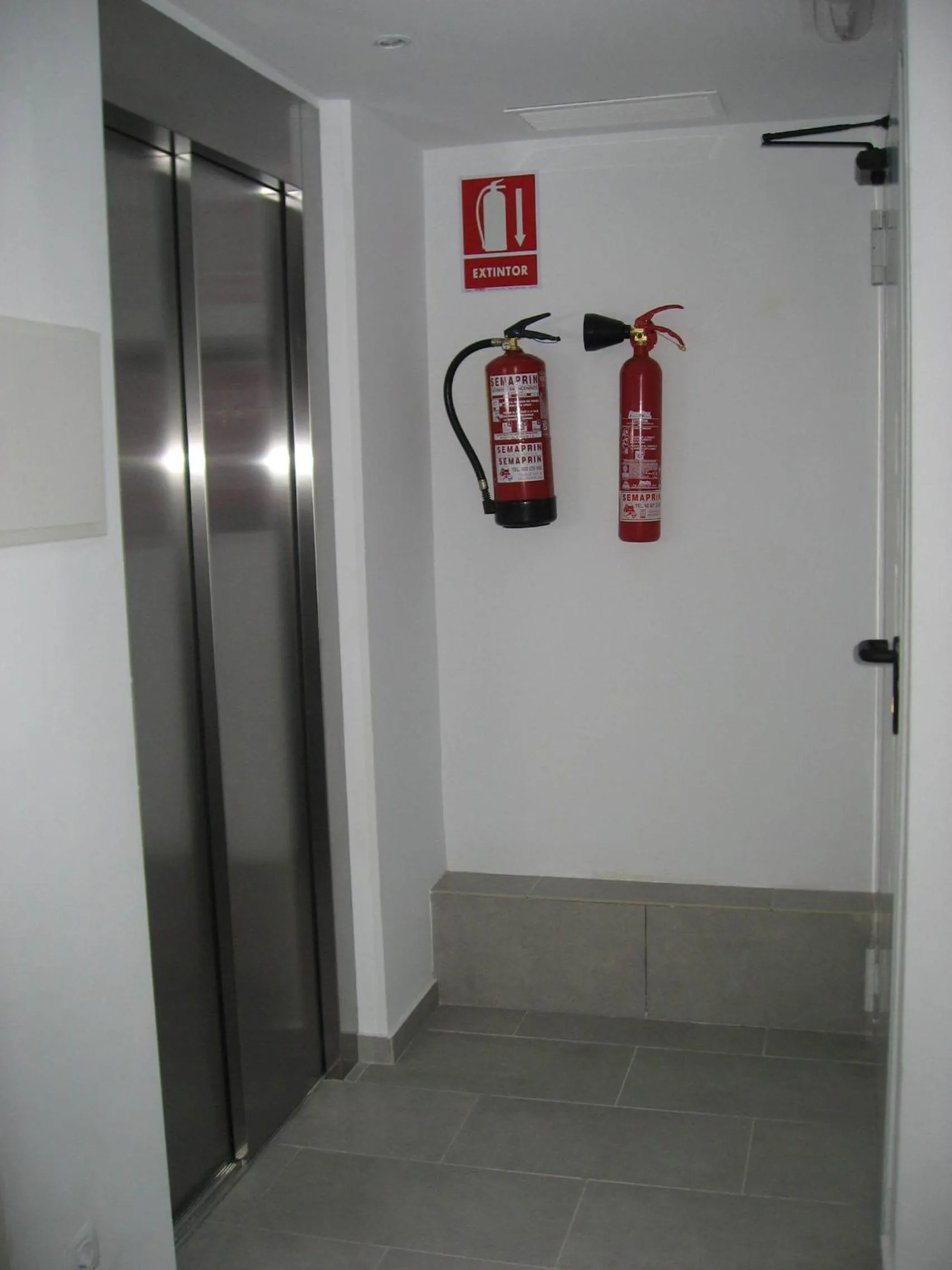 Area and facilities in Hostelscat