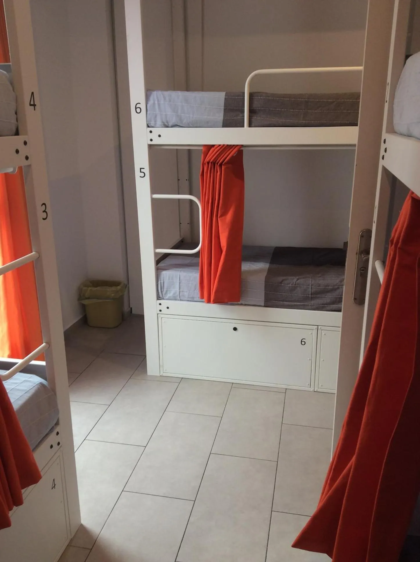 Photo of the whole room in Hostelscat