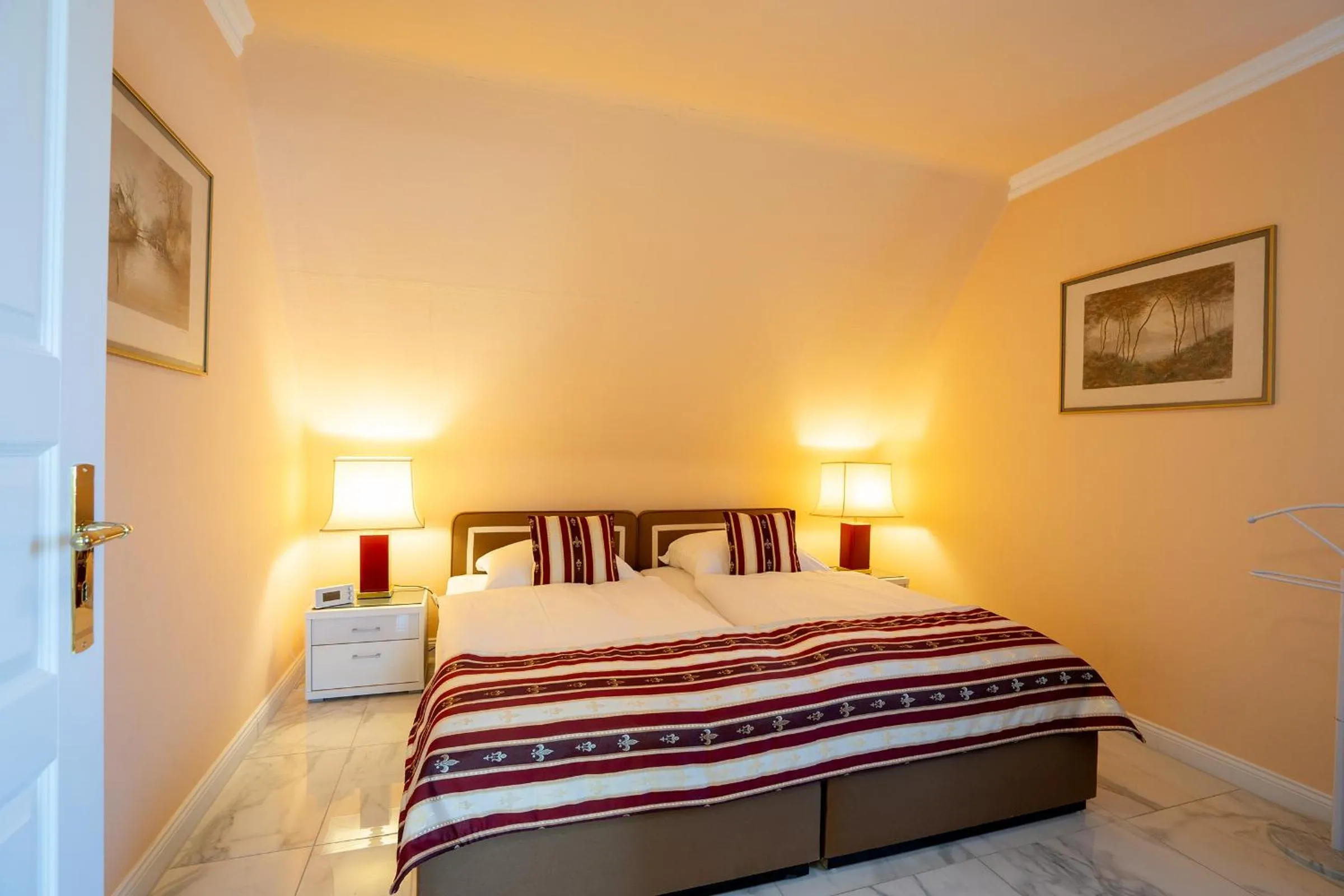 Bed in Ferienwohnung Goldene Perle
