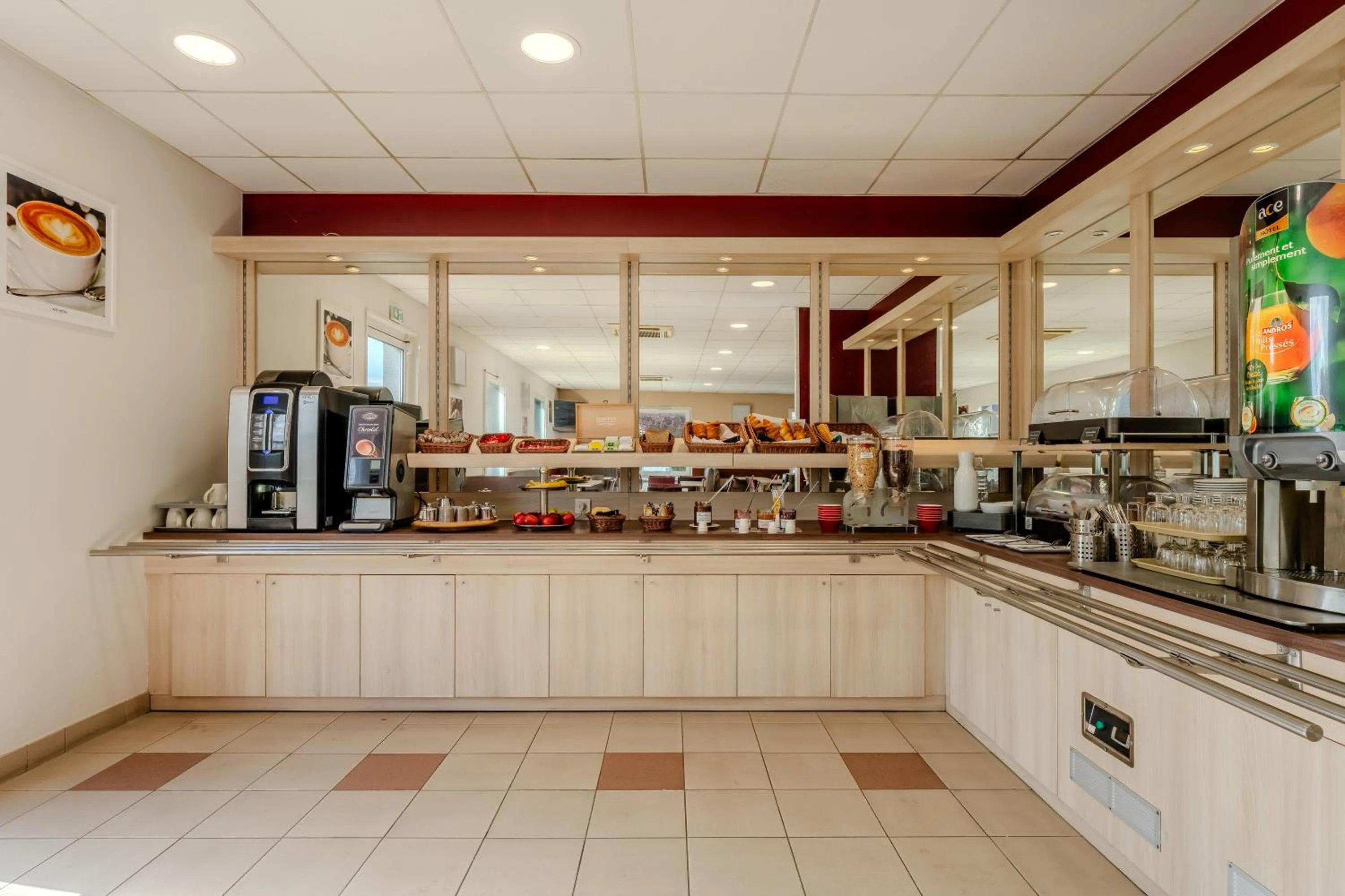 Breakfast in Ace Hotel Noyelles