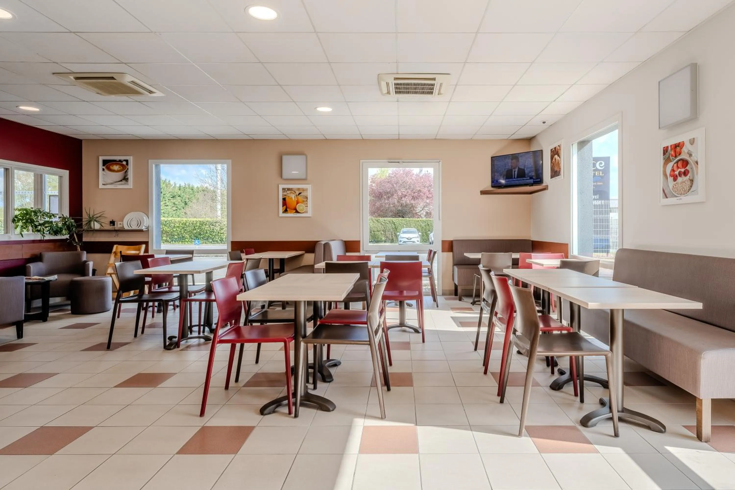 Breakfast in Ace Hotel Noyelles