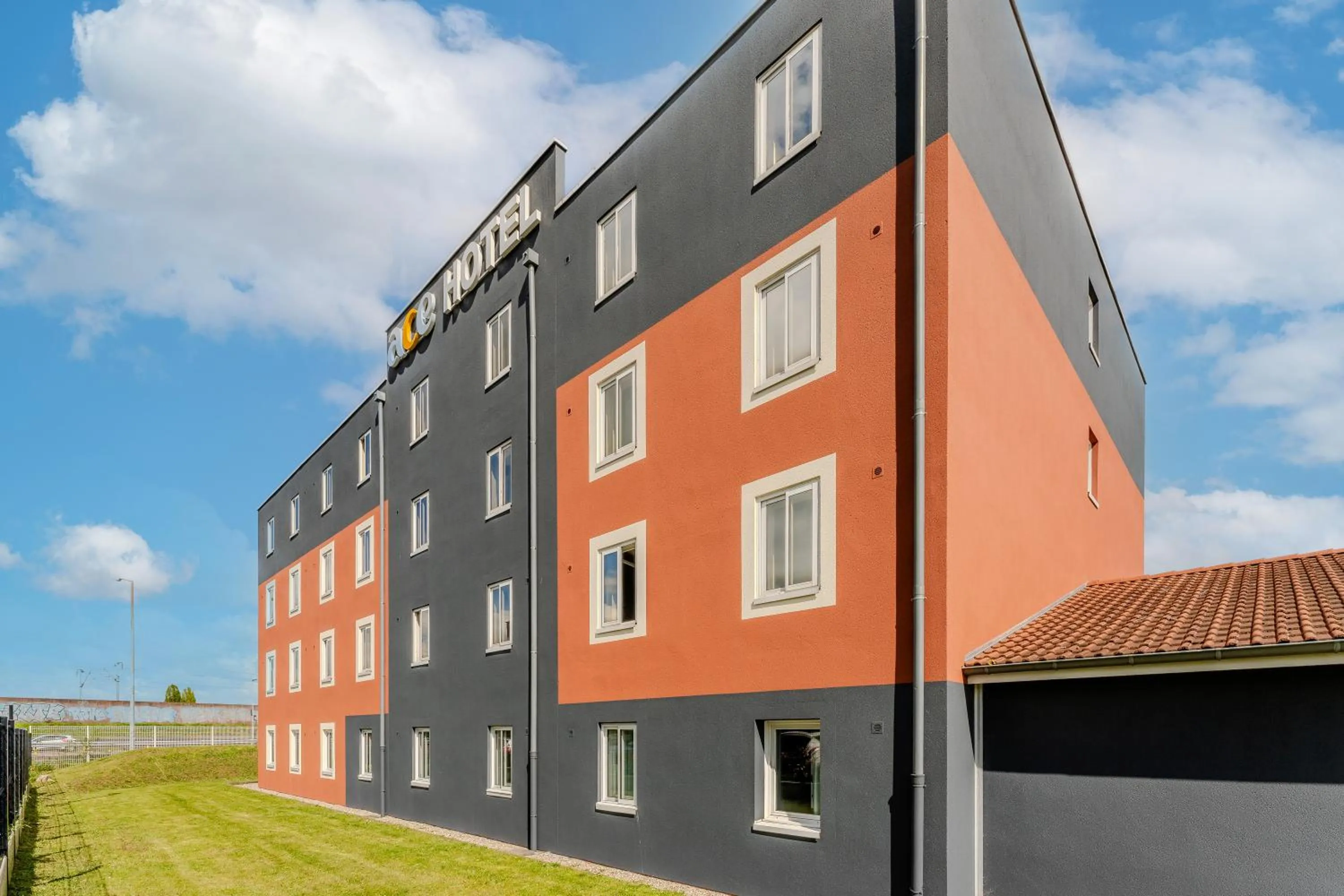 Property building in Ace Hotel Noyelles