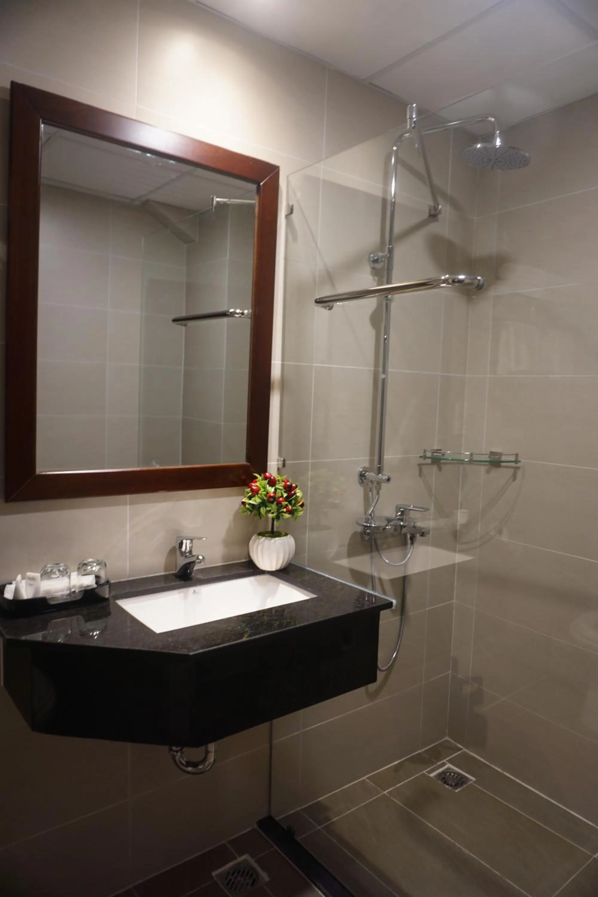 Bathroom in Hue My Hotel